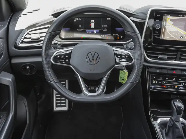 Volkswagen T-Roc view 11