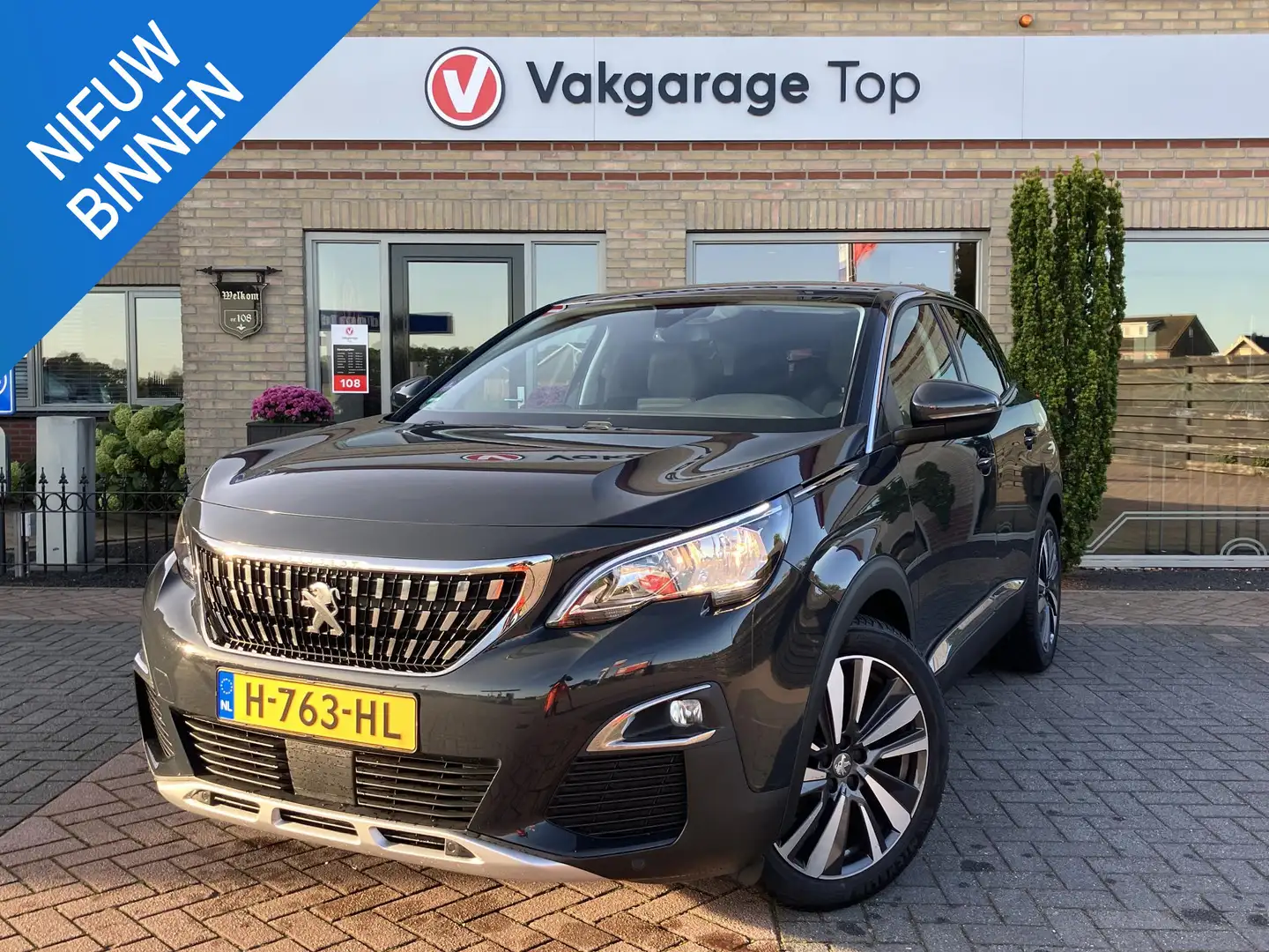 Peugeot 3008 1.2 PureTech Premium | Trekhaak | Elektr. stoelen Grau - 1