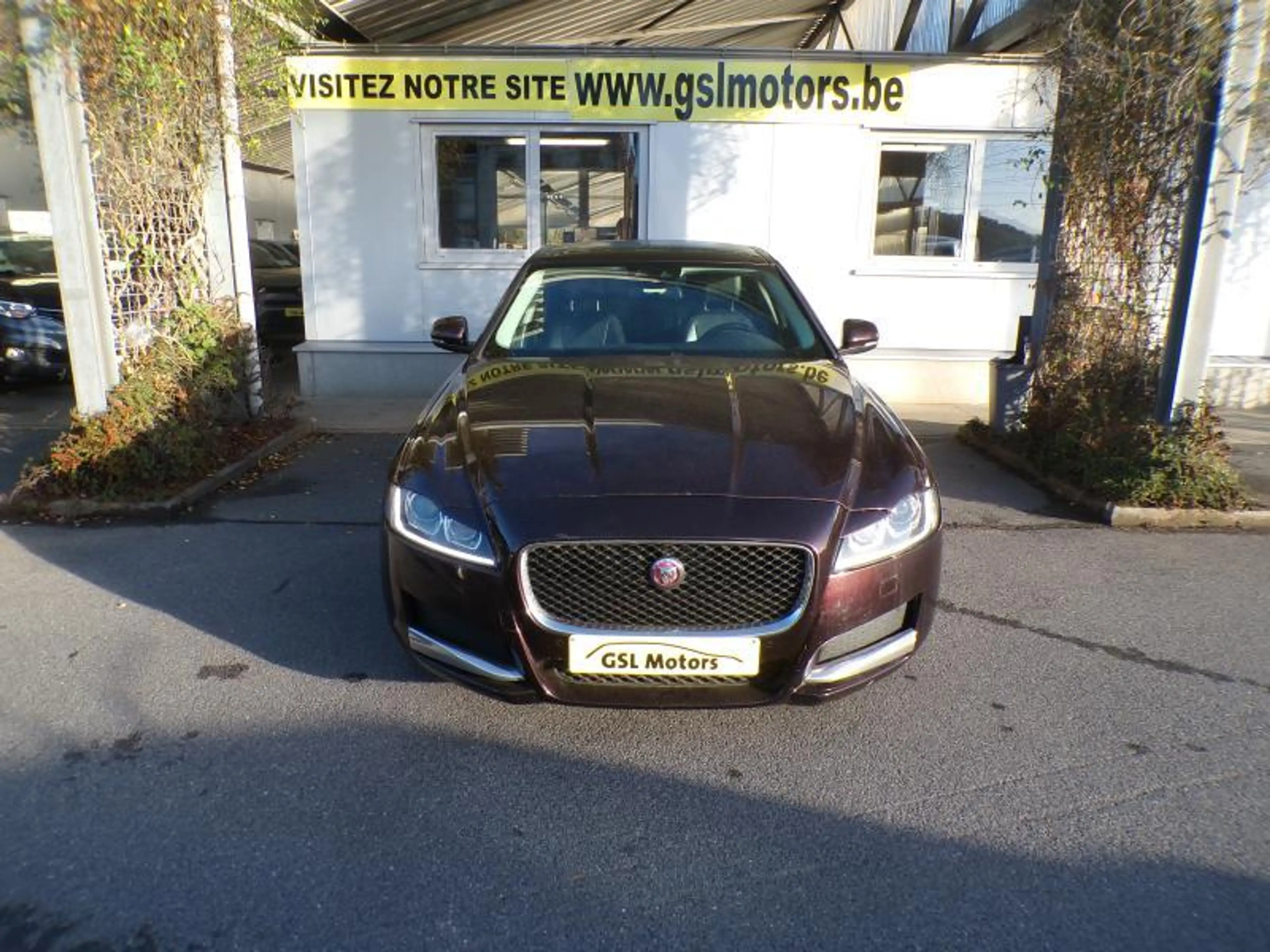 Jaguar XF 2.0D 163cv Bordeaux 12/16 6000€ Marchand GPS — photo 2