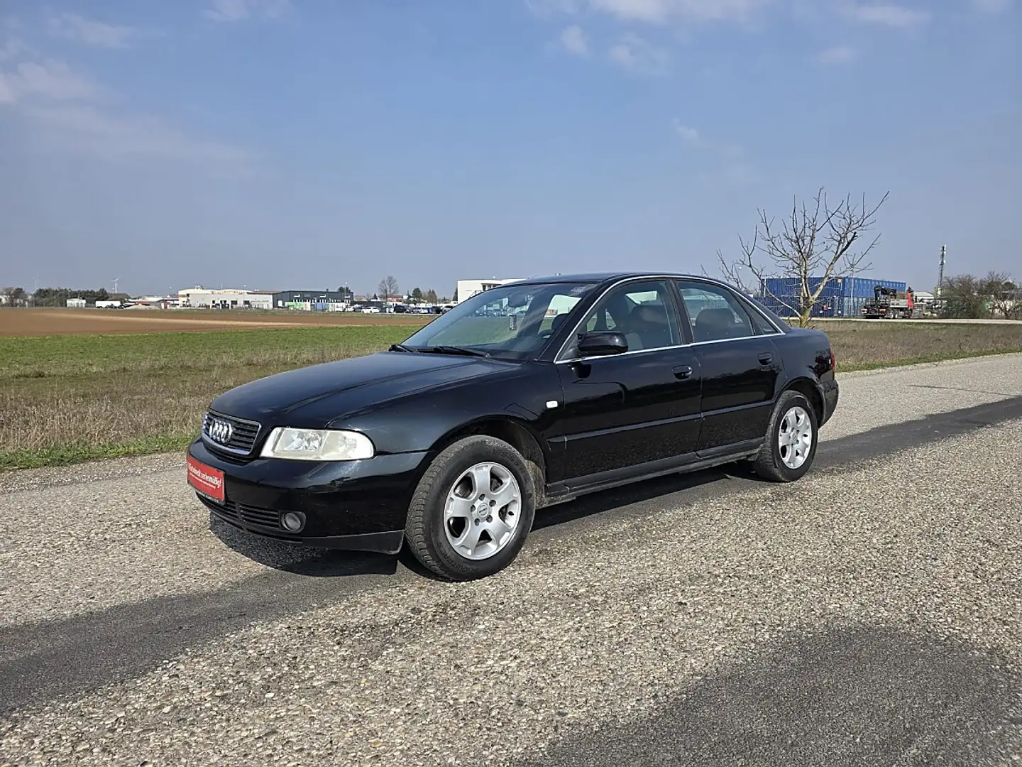 Audi A4 1,9 TDI Edition Schwarz - 1