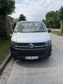 * Cruise Control * Multimedia radio with Bluetooth