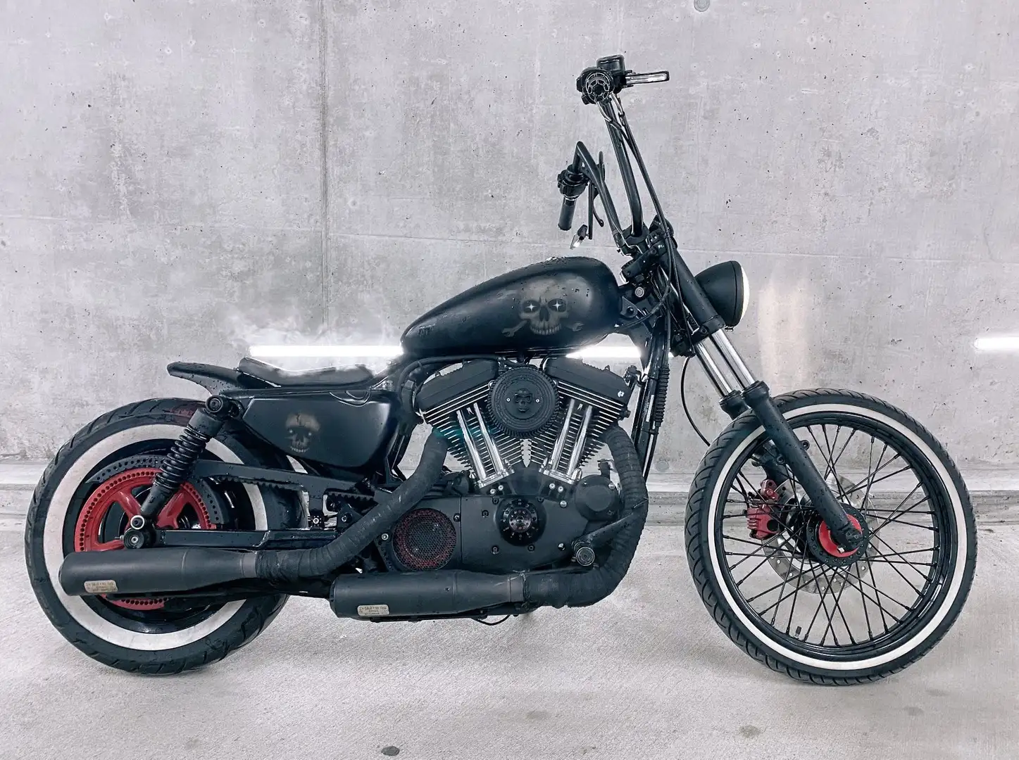 Harley-Davidson Sportster 1200 Noir - 1