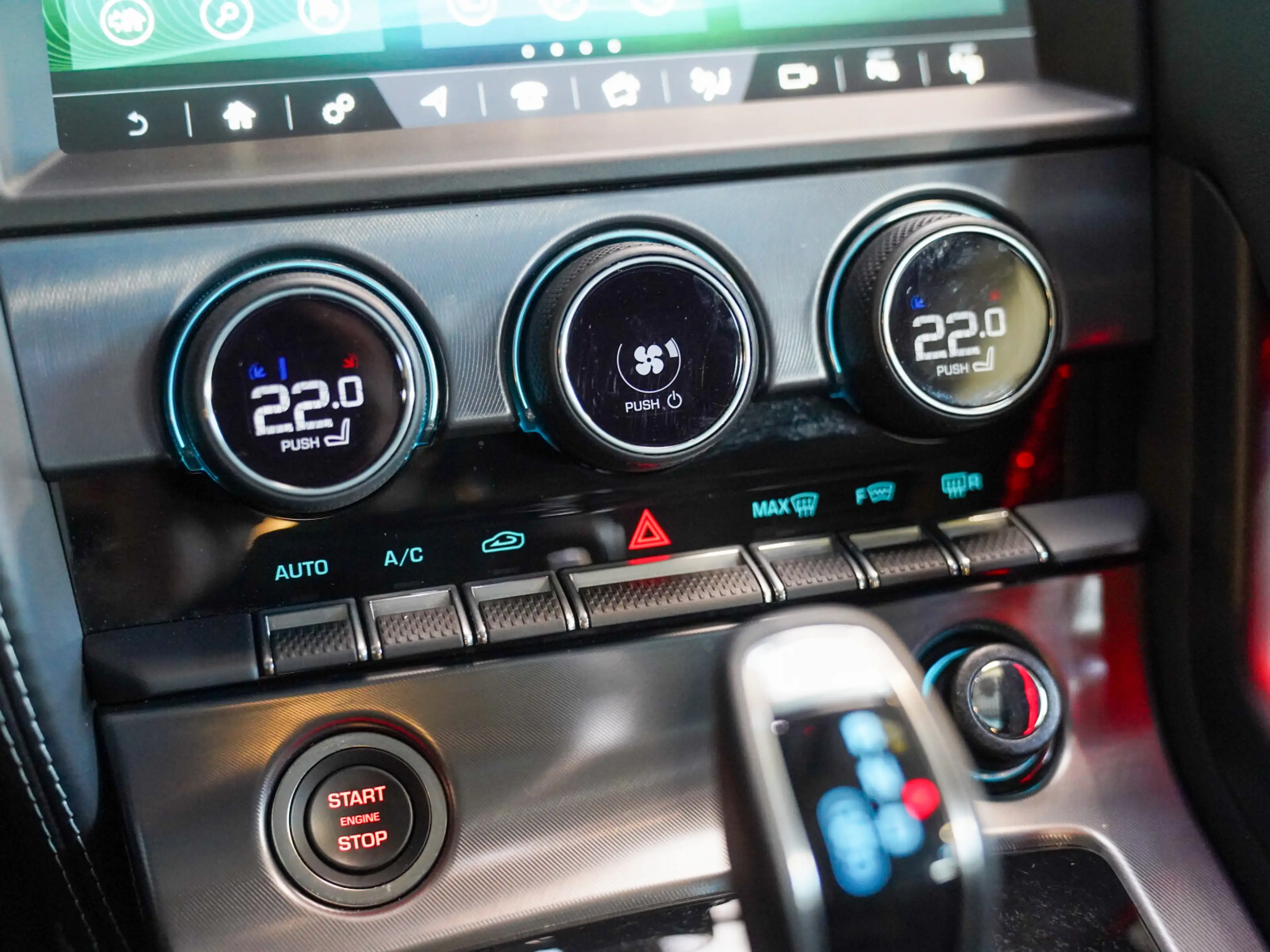 Jaguar F-Type R 5.0 V8 AWD Performance Sitze Pano — photo 24