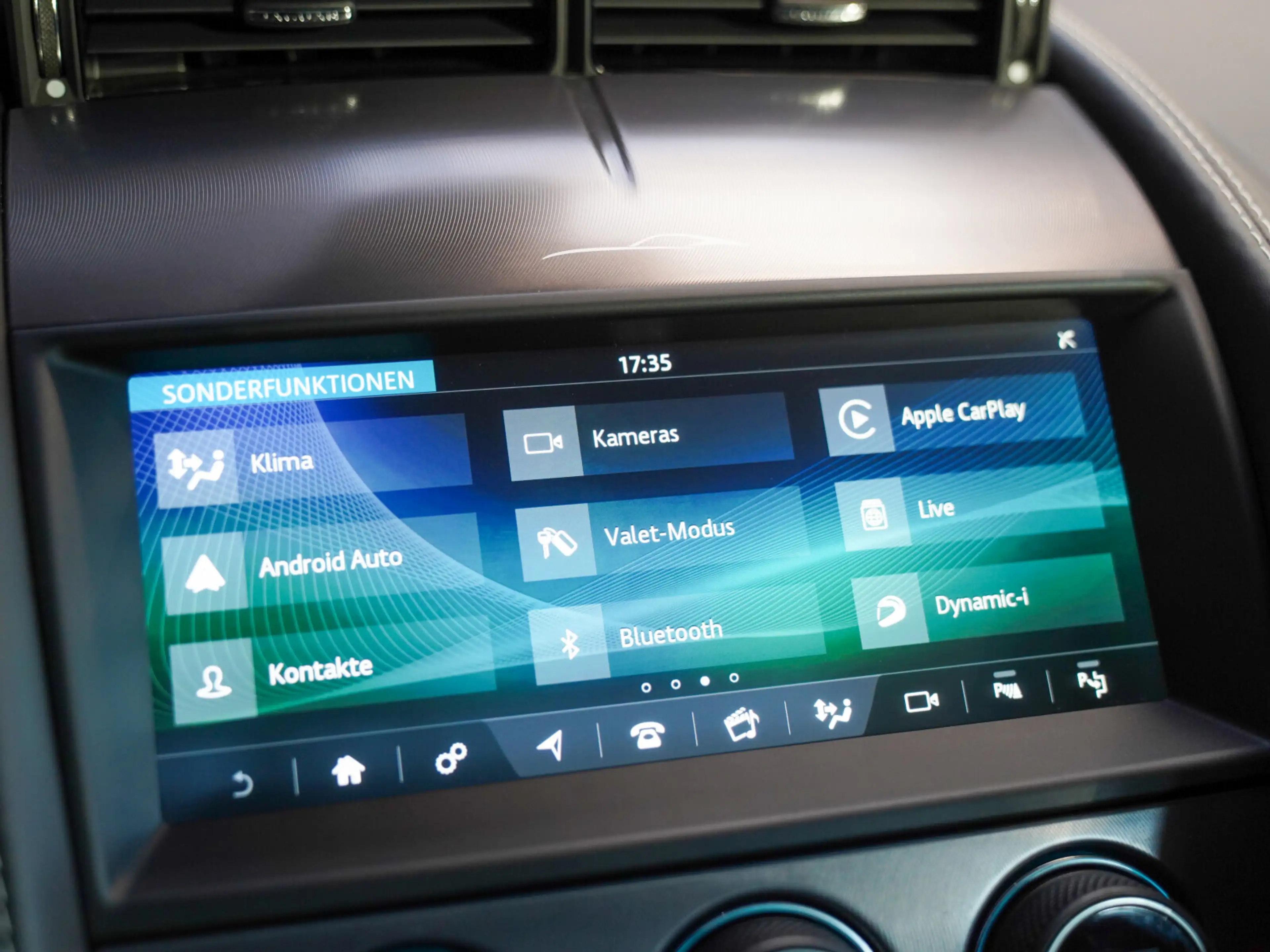 Jaguar F-Type R 5.0 V8 AWD Performance Sitze Pano — photo 23
