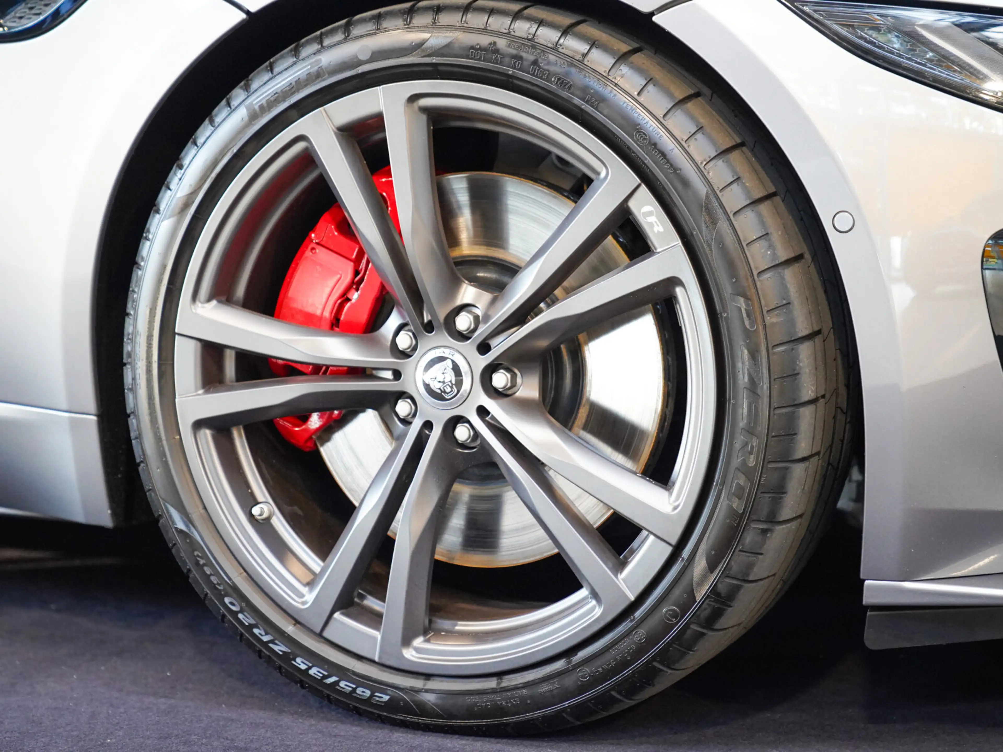 Jaguar F-Type R 5.0 V8 AWD Performance Sitze Pano — photo 2