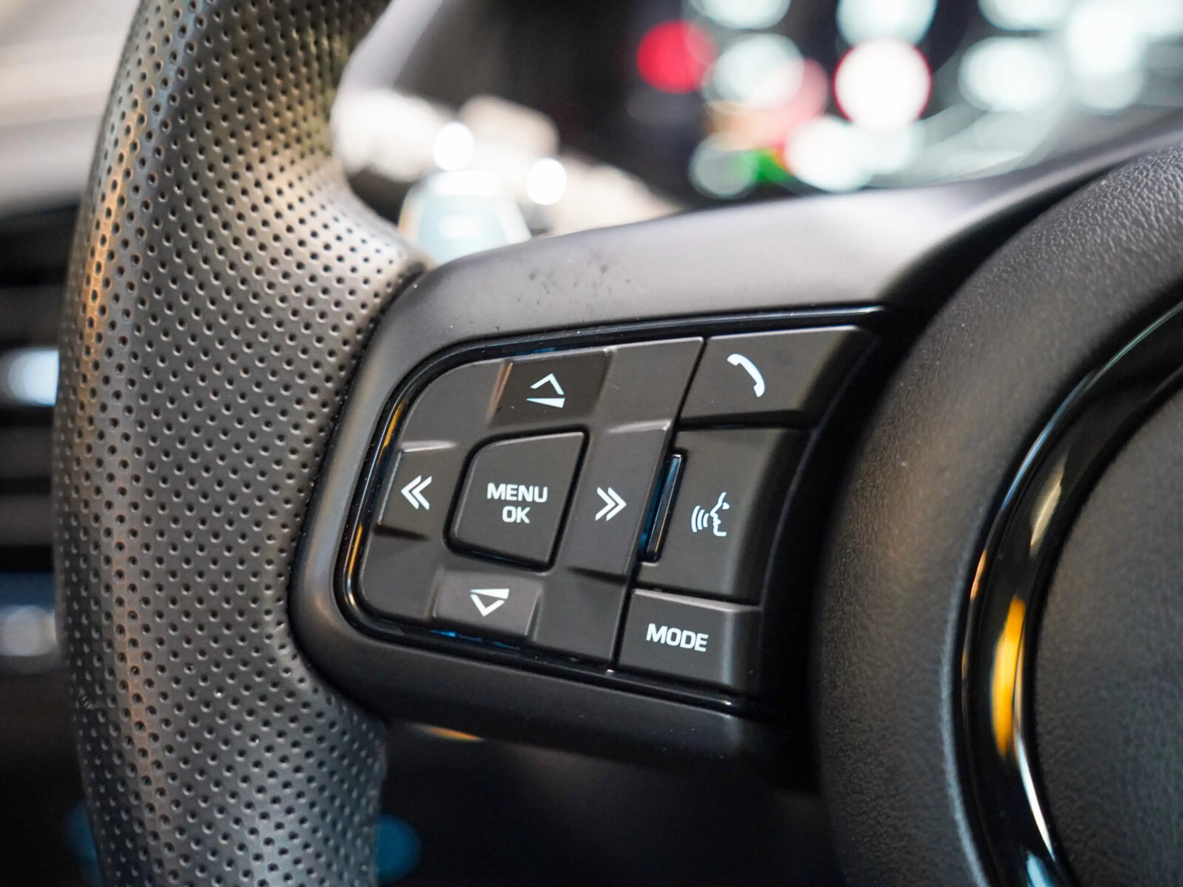 Jaguar F-Type R 5.0 V8 AWD Performance Sitze Pano — photo 18