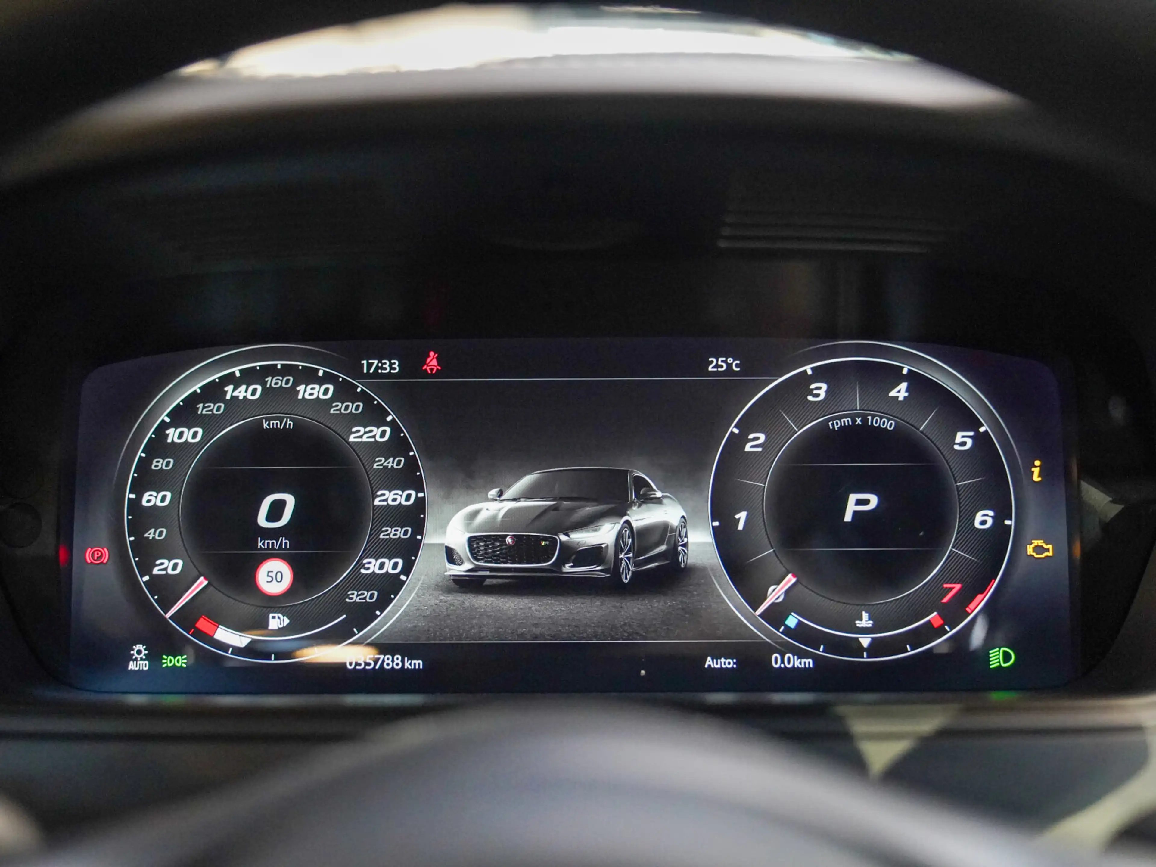 Jaguar F-Type R 5.0 V8 AWD Performance Sitze Pano — photo 20