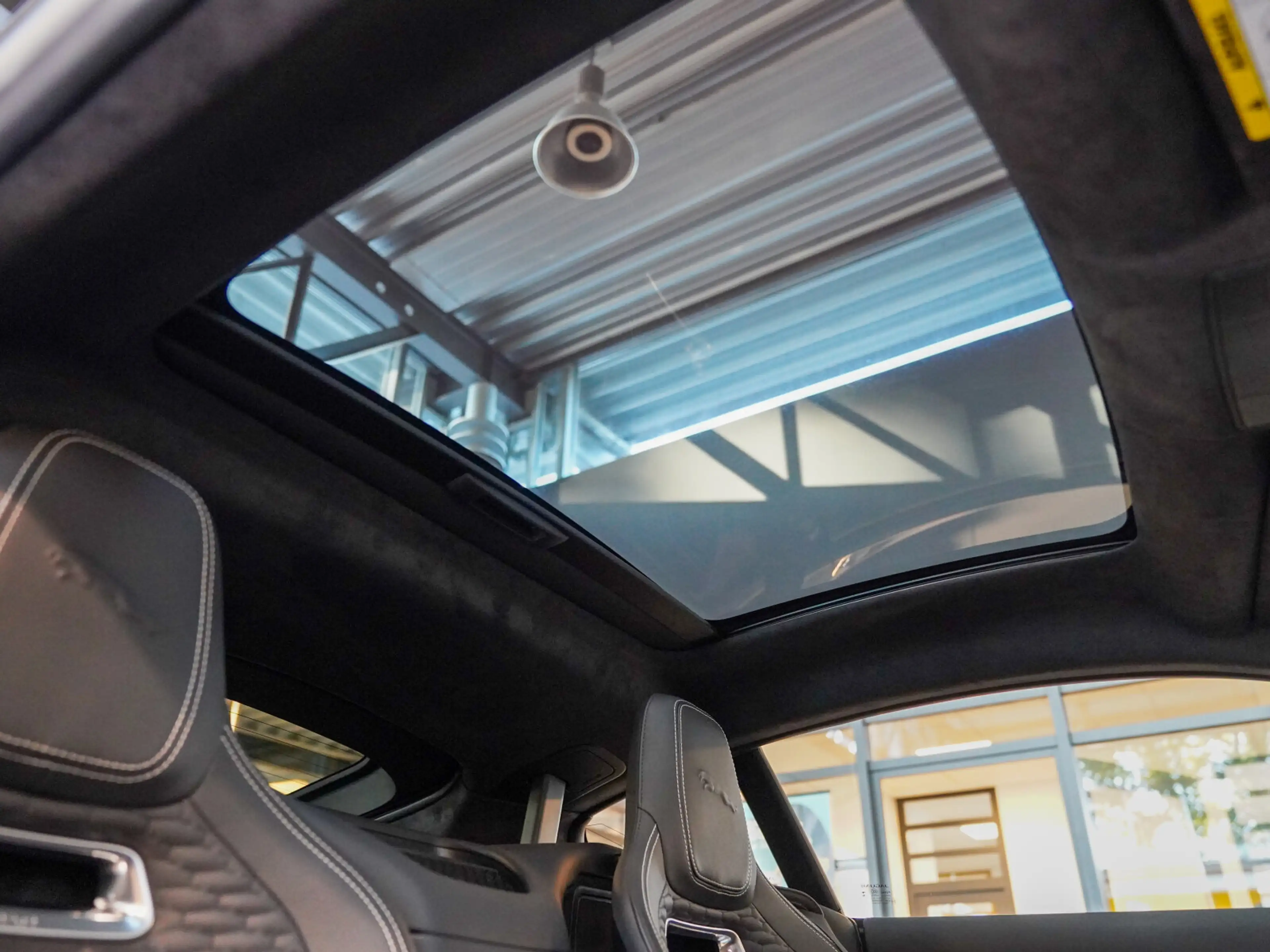 Jaguar F-Type R 5.0 V8 AWD Performance Sitze Pano — photo 13