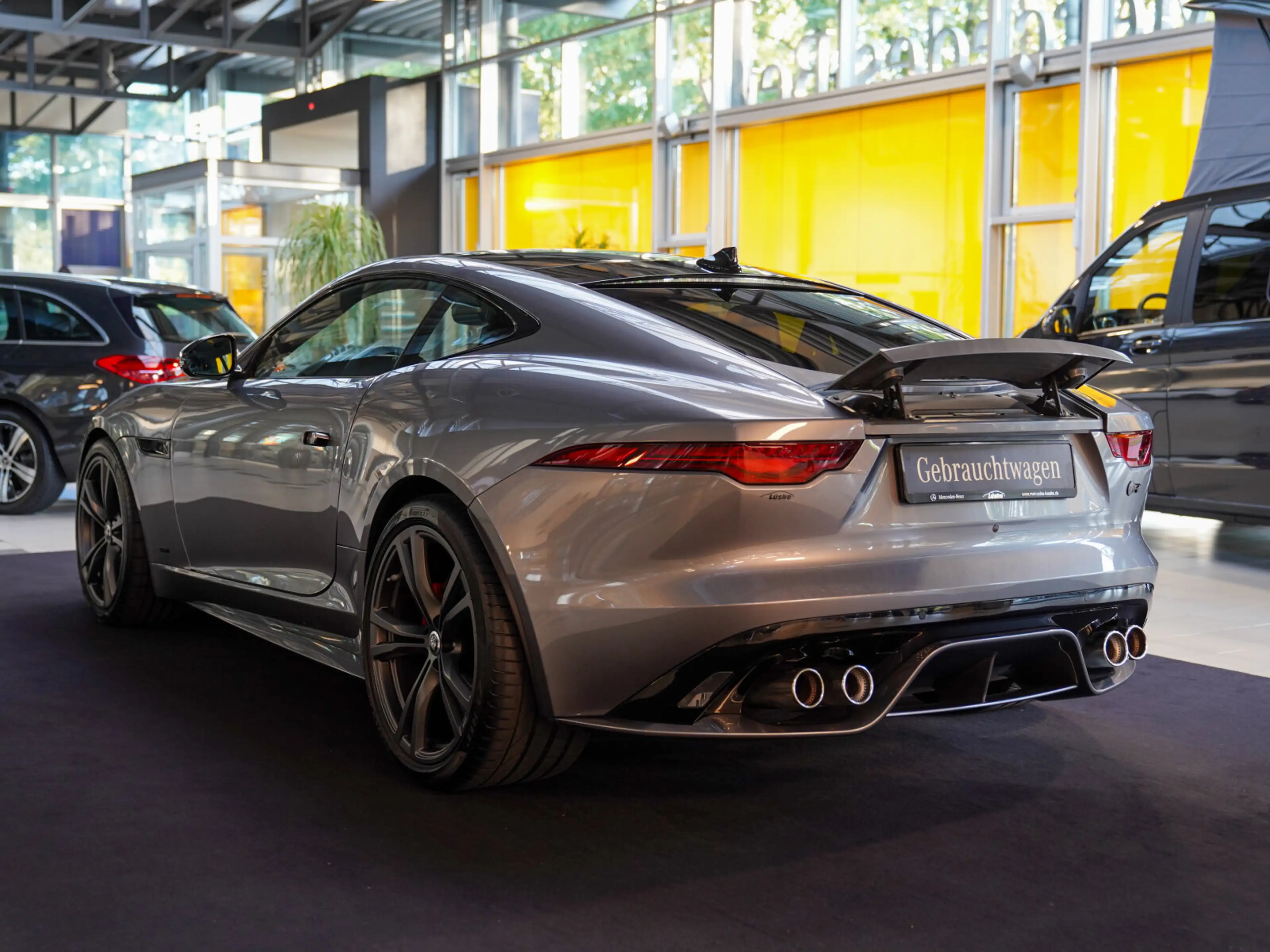 Jaguar F-Type R 5.0 V8 AWD Performance Sitze Pano — photo 7