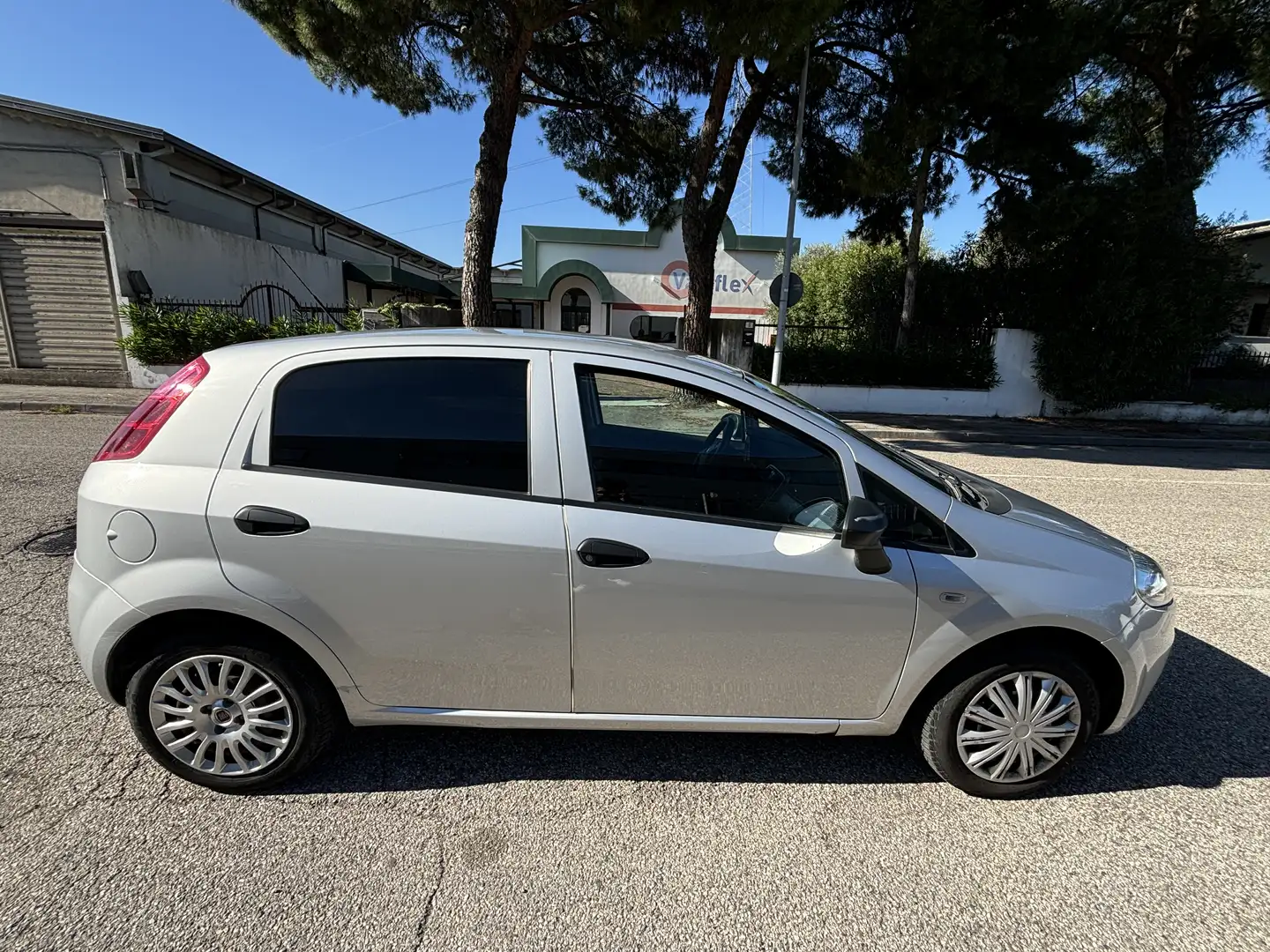 Fiat Punto Evo 5p 1.2 Fun s&s - 2