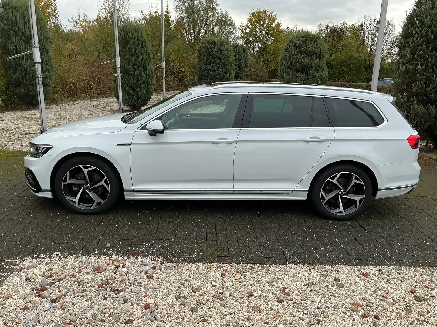 Volkswagen Passat Variant Business 360 Kamera Navi AHK R-Line Blanc - 2