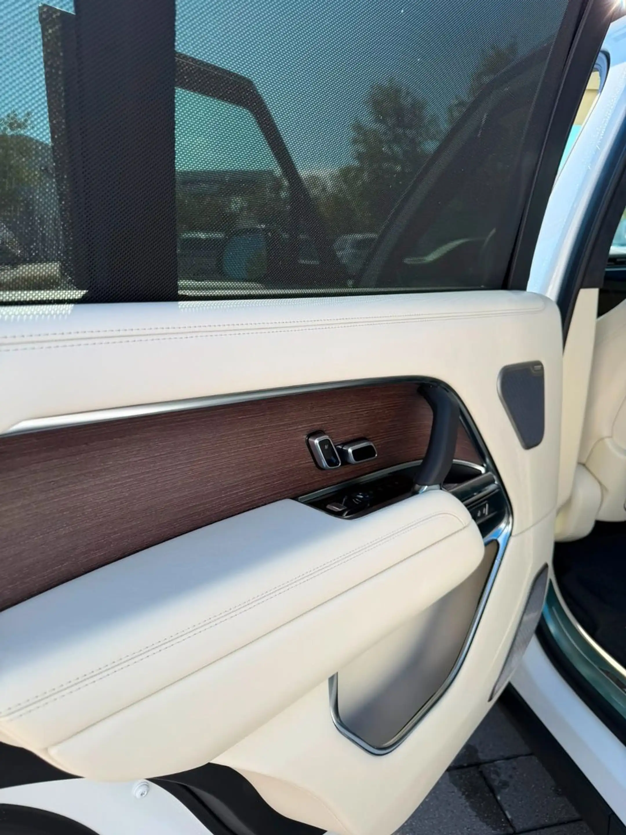 Land Rover Range Rover Autobiography LWB Pano 23" Model2027 — photo 10