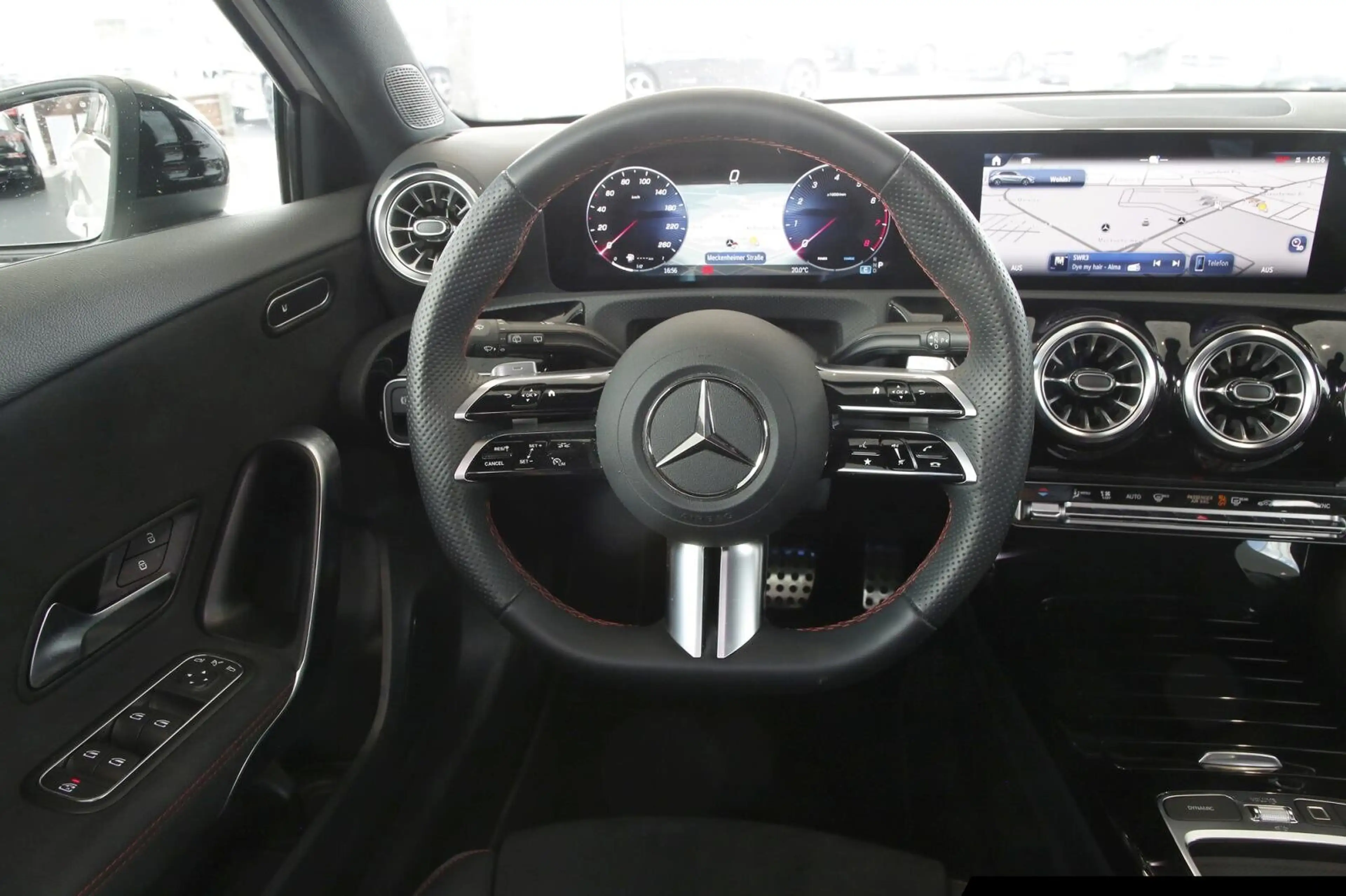 Mercedes-Benz A 220 A 220 4MATIC AMG Line/Rückfahrkamera/Totwinkel — photo 12