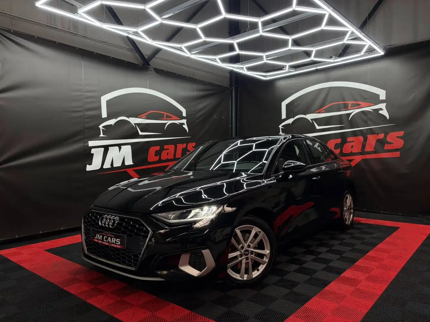 Audi A3 A3 Sportback 30TFSI BusinessEdition Advanced S tr. Noir - 1
