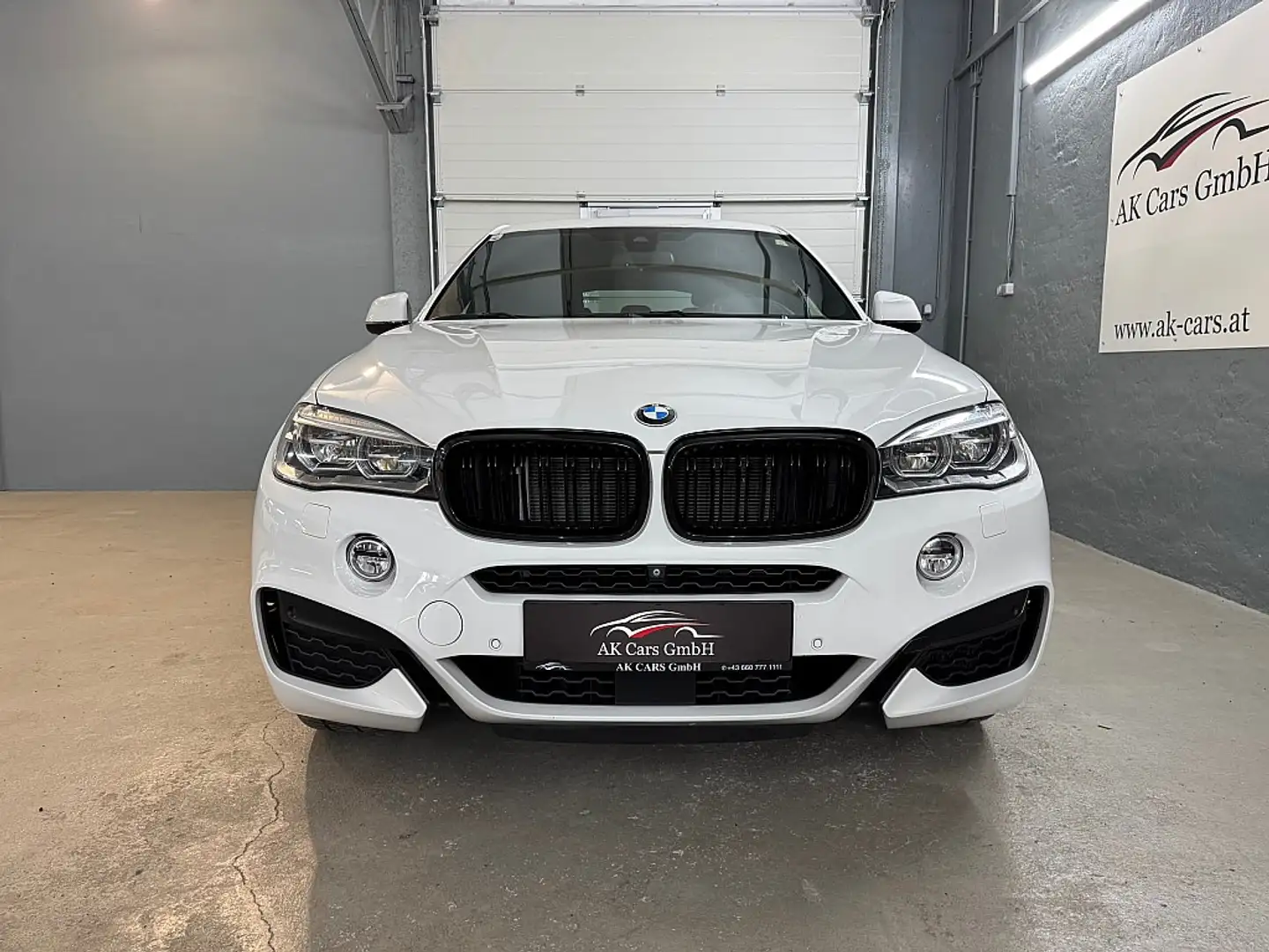 BMW X6 M 50d Sport Activity Coupé Österreich-Paket Aut.*... Blanc - 2