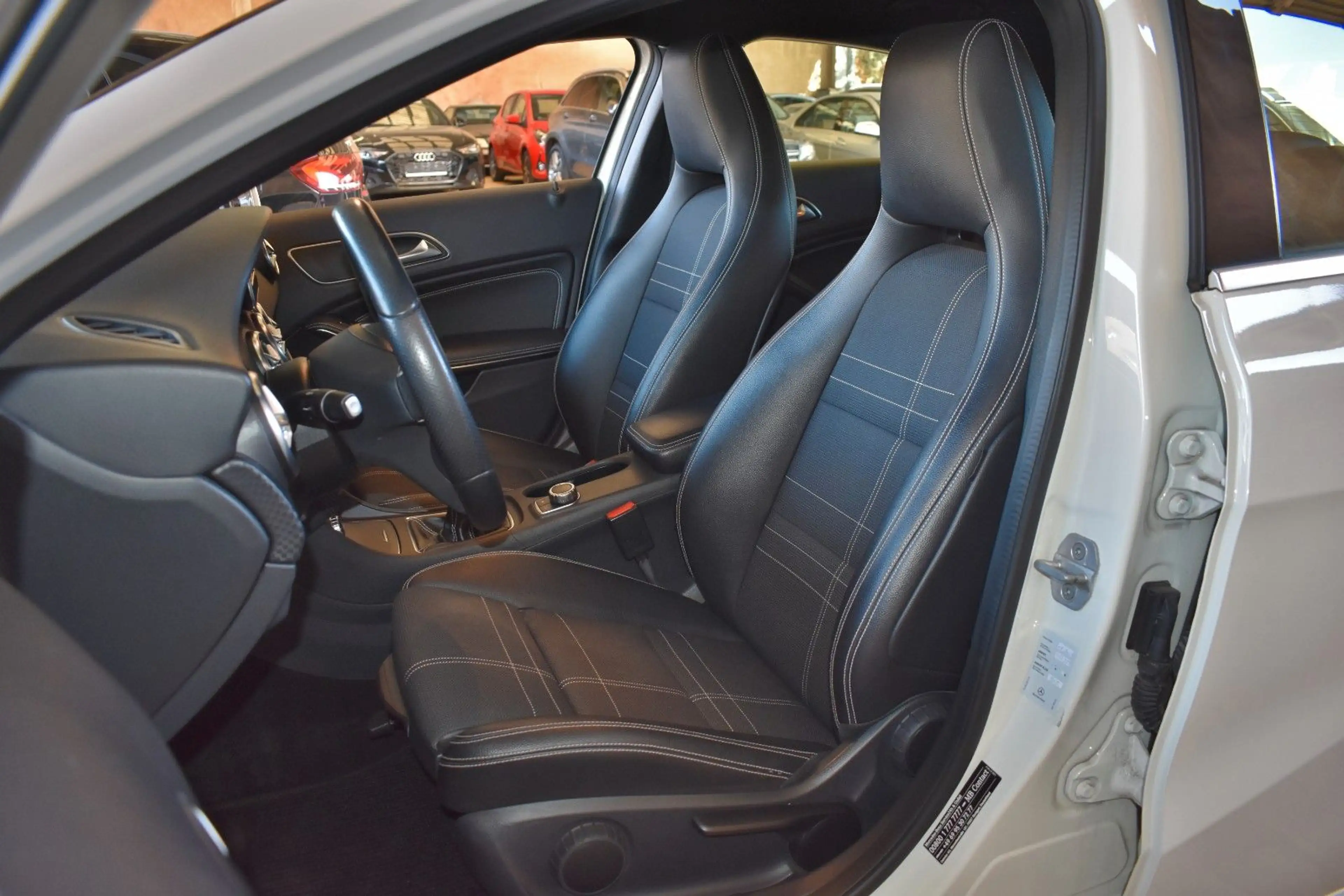 Mercedes-Benz A 180 URBAN NAVI LED T-LEDER KLIMA PDC — photo 12
