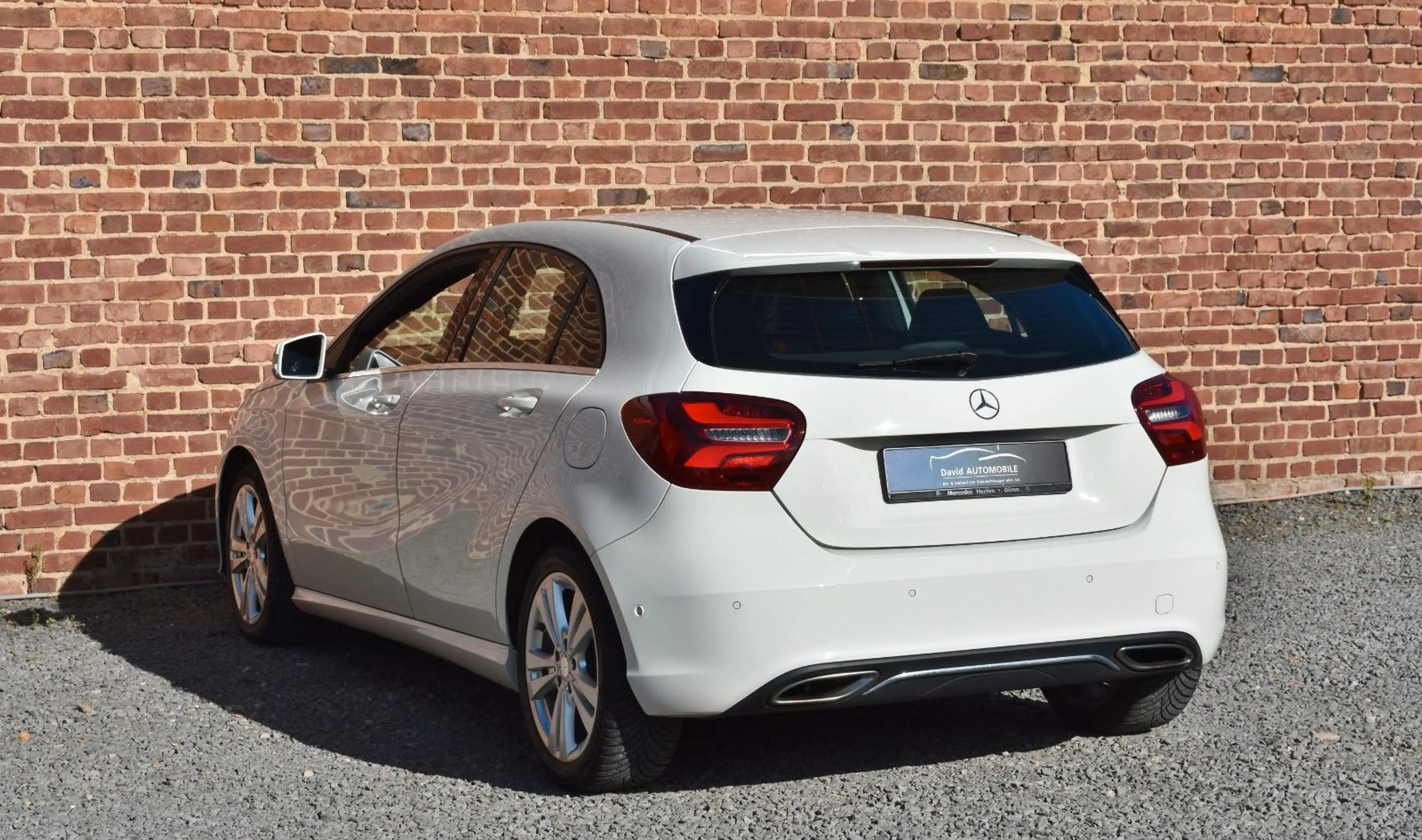 Mercedes-Benz A 180 URBAN NAVI LED T-LEDER KLIMA PDC — photo 7