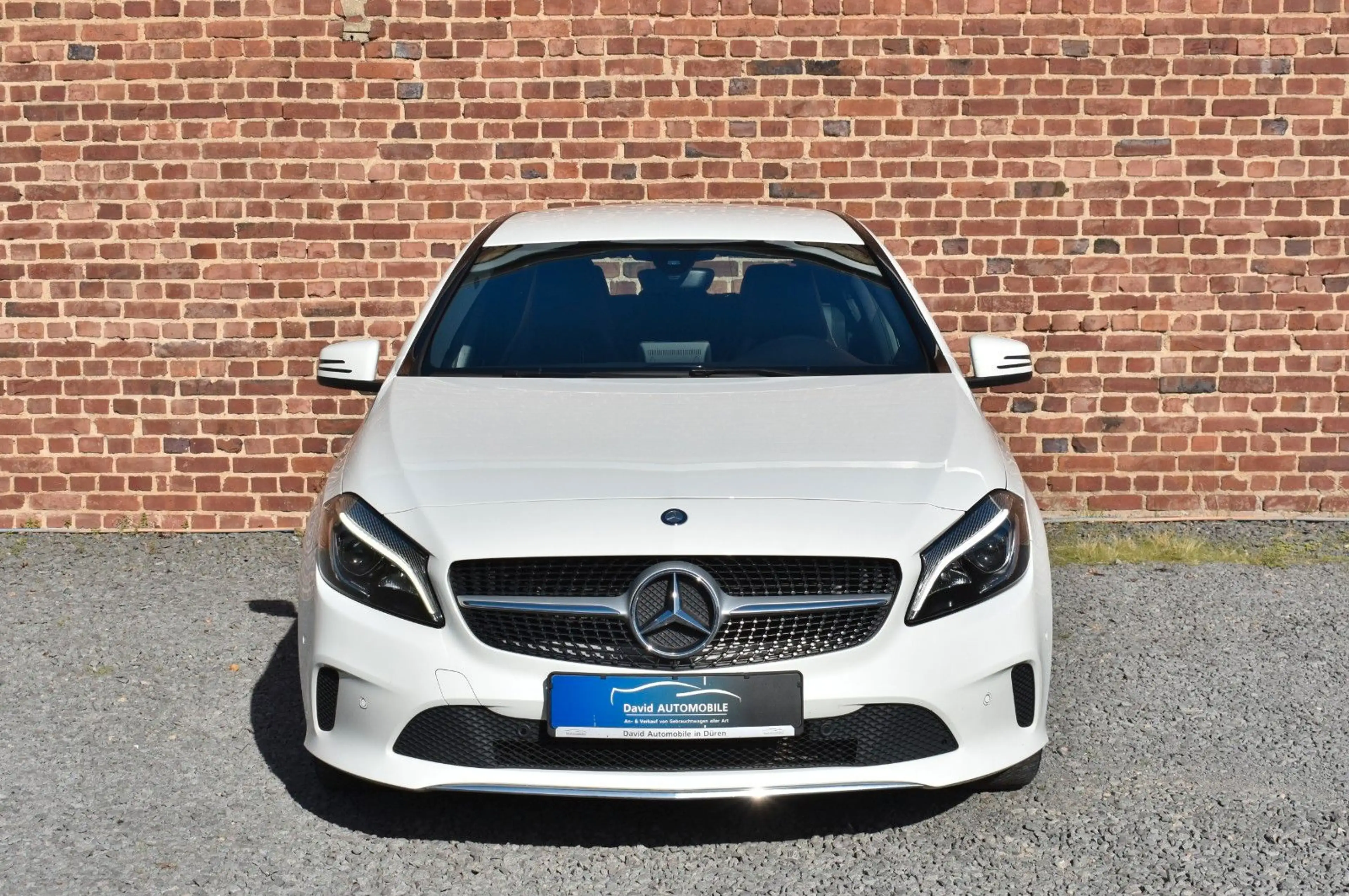 Mercedes-Benz A 180 URBAN NAVI LED T-LEDER KLIMA PDC — photo 2