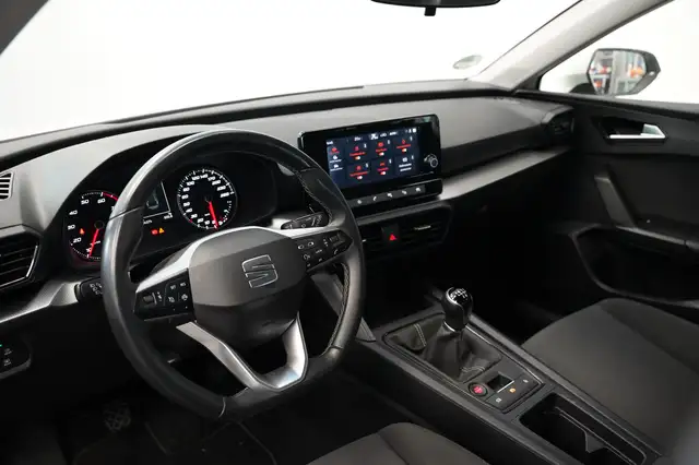 Seat Leon view 5