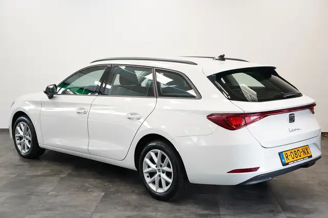 Seat Leon view 3