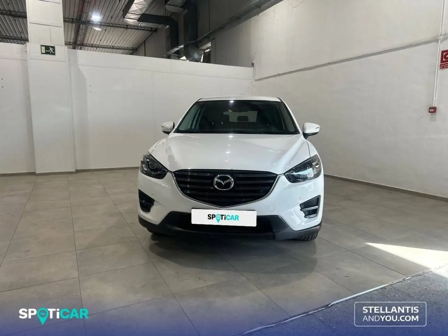 Mazda CX-5 2.0 GE 2WD Black Tech Edition Weiß - 2