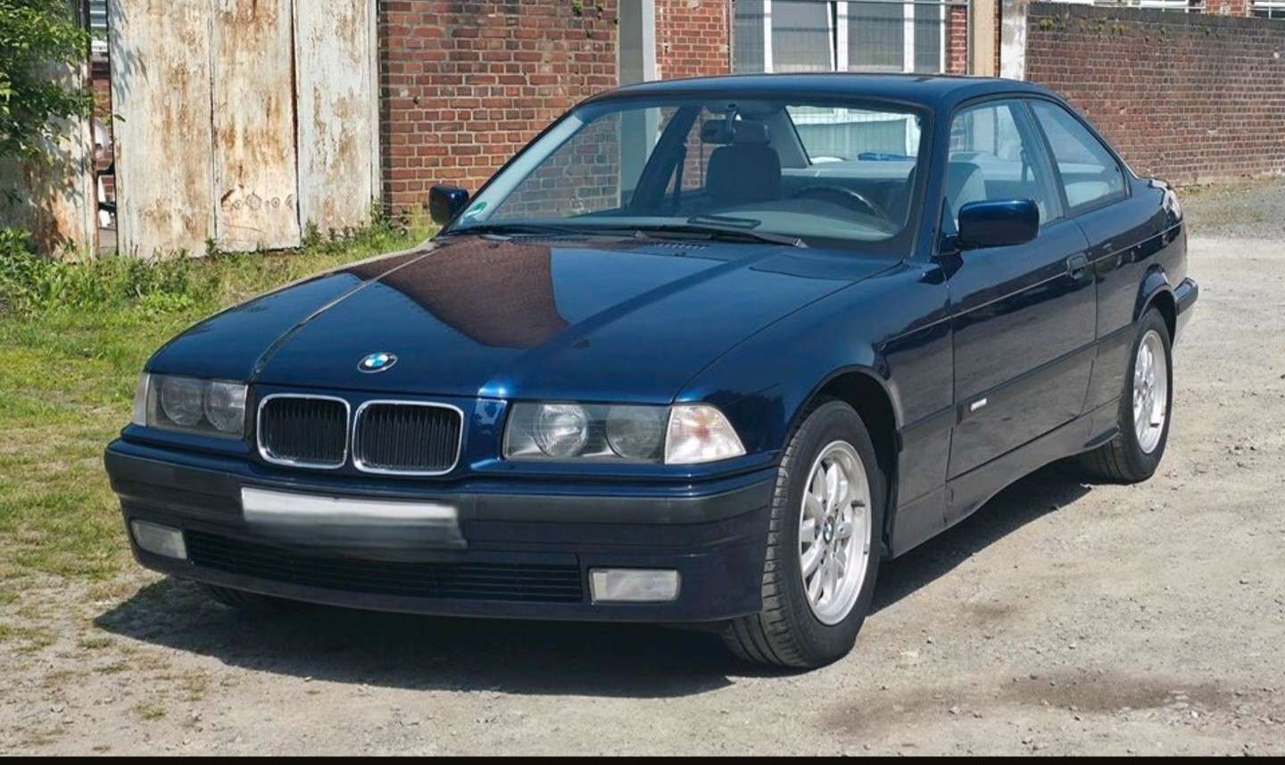 Second hand Bmw 3 Series 320