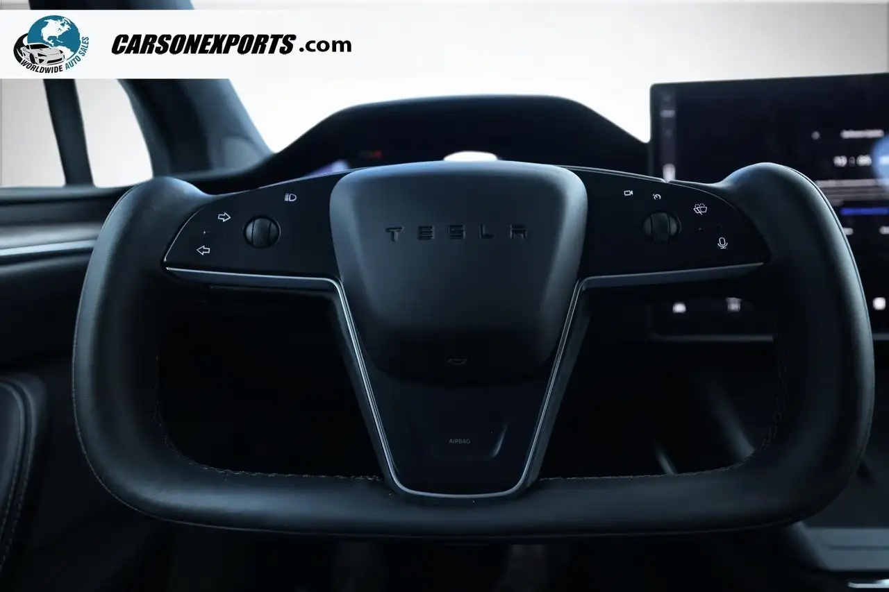 Tesla Model X photo Tesla Model X