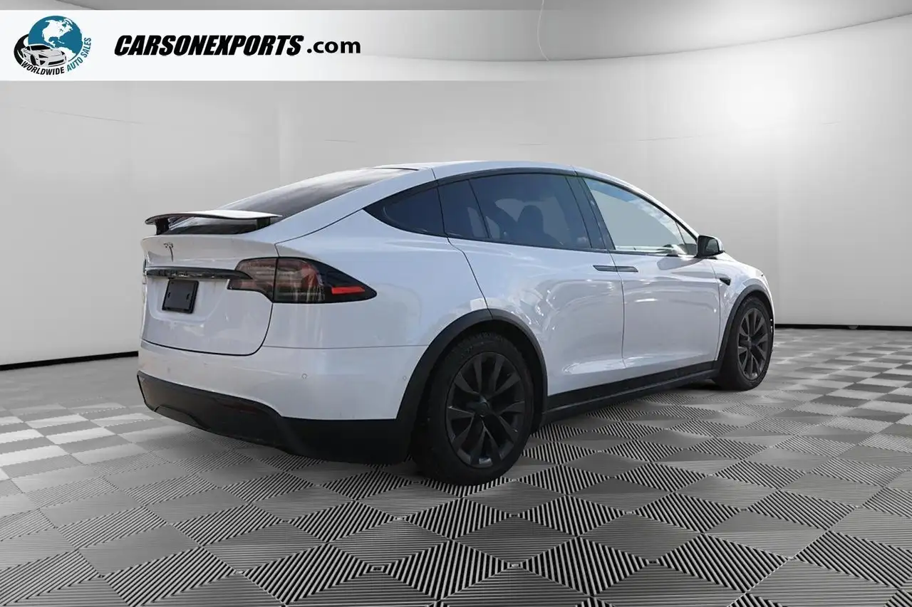 Tesla Model X photo Tesla Model X