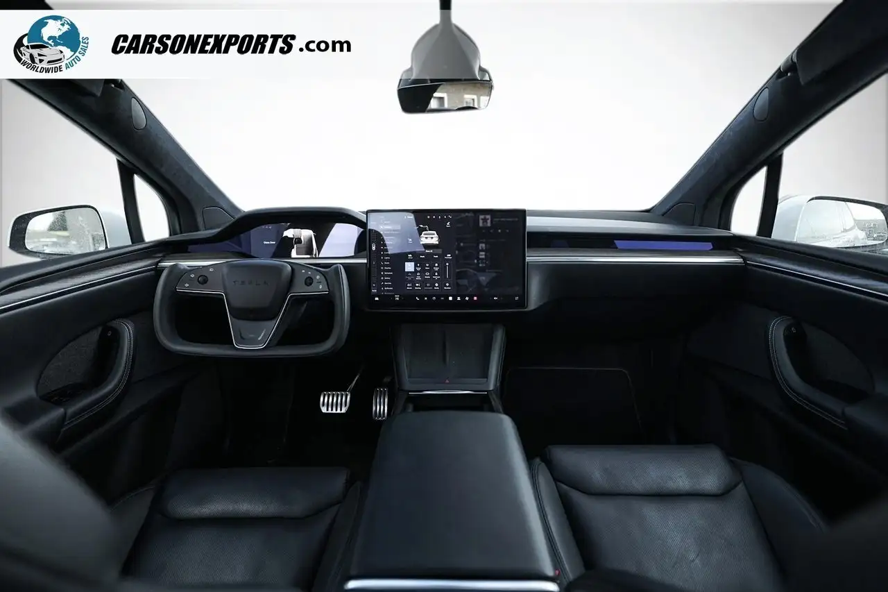 Tesla Model X photo Tesla Model X