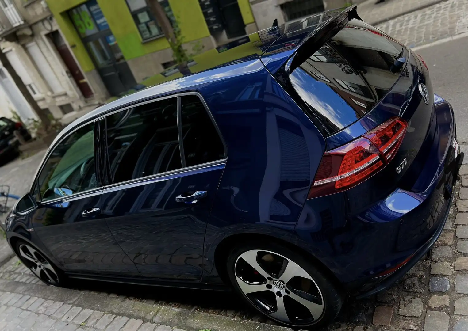 Volkswagen Golf GTI 2.0 TSI DSG - 2