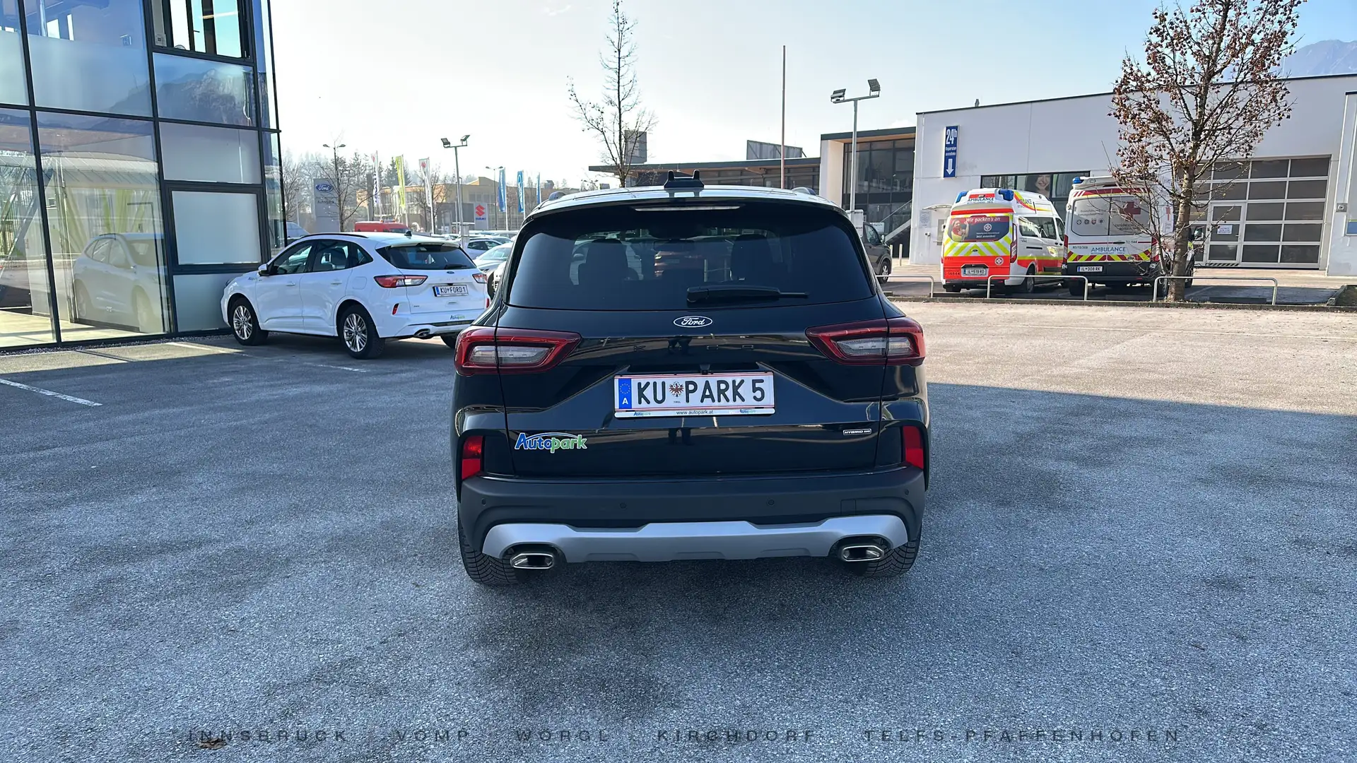 Ford Kuga Active X FHEV AWD Schwarz - 1