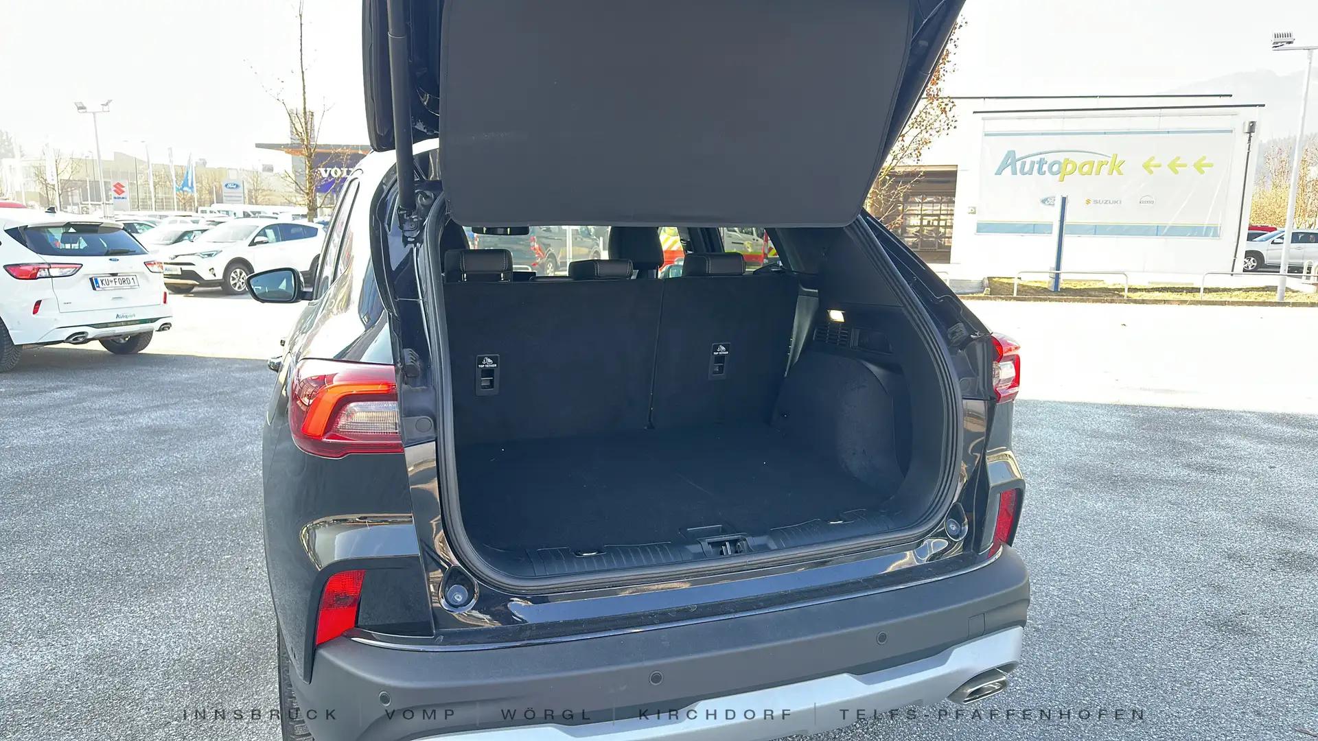 Ford Kuga Active X FHEV AWD Schwarz - 2