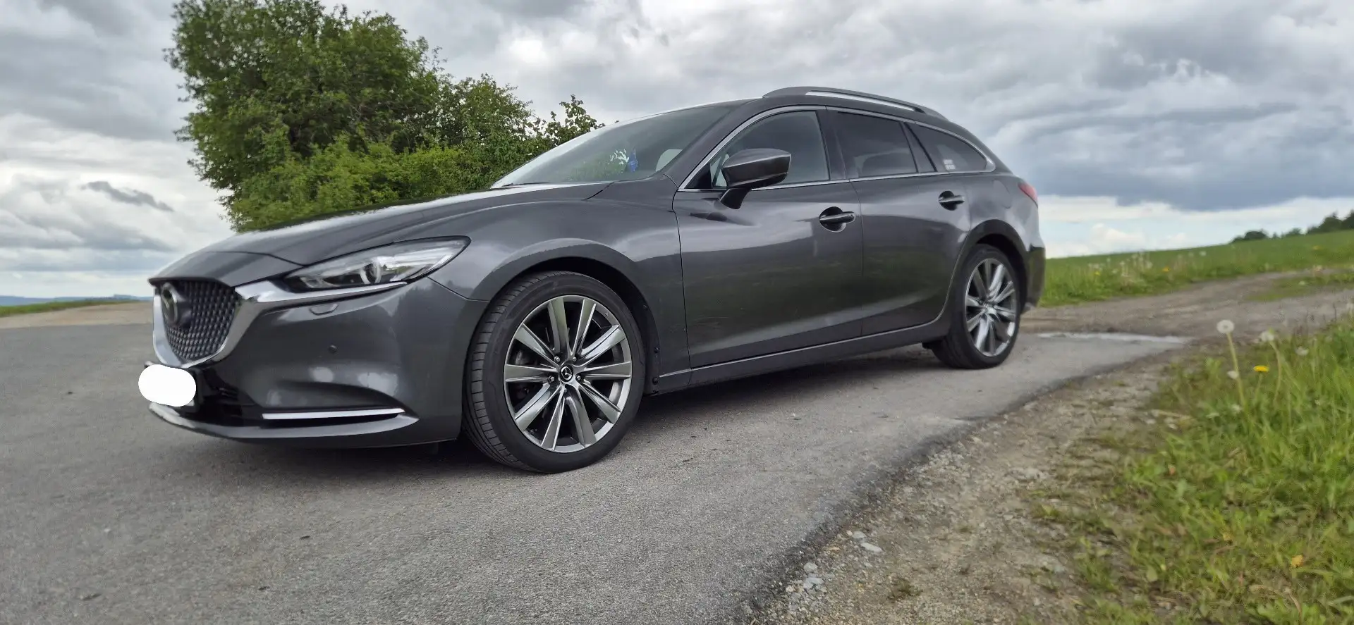 Mazda 6 Kombi SKYACTIV-D 184 Drive i-ELOOP AWD Sports-Line Grau - 1