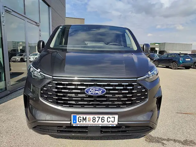 Ford Tourneo Custom Bus 2,0 EcoBlue 320 L2H1 FWD Titanium Ansicht 7