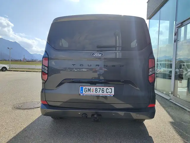 Ford Tourneo Custom Bus 2,0 EcoBlue 320 L2H1 FWD Titanium Ansicht 4