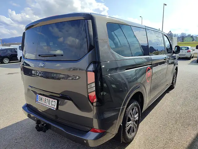 Ford Tourneo Custom Bus 2,0 EcoBlue 320 L2H1 FWD Titanium Ansicht 5