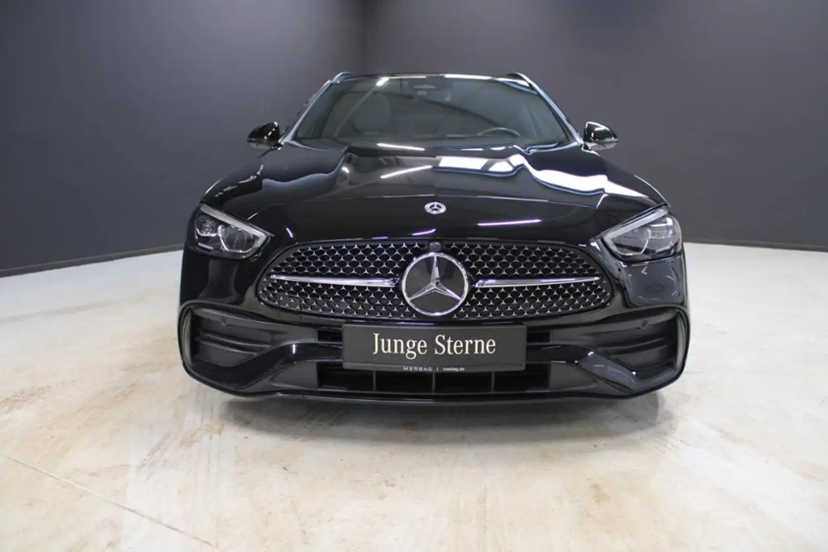 Mercedes-Benz C 220 d T *AMG Pano Night LED Memory AHK Schwarz - 2