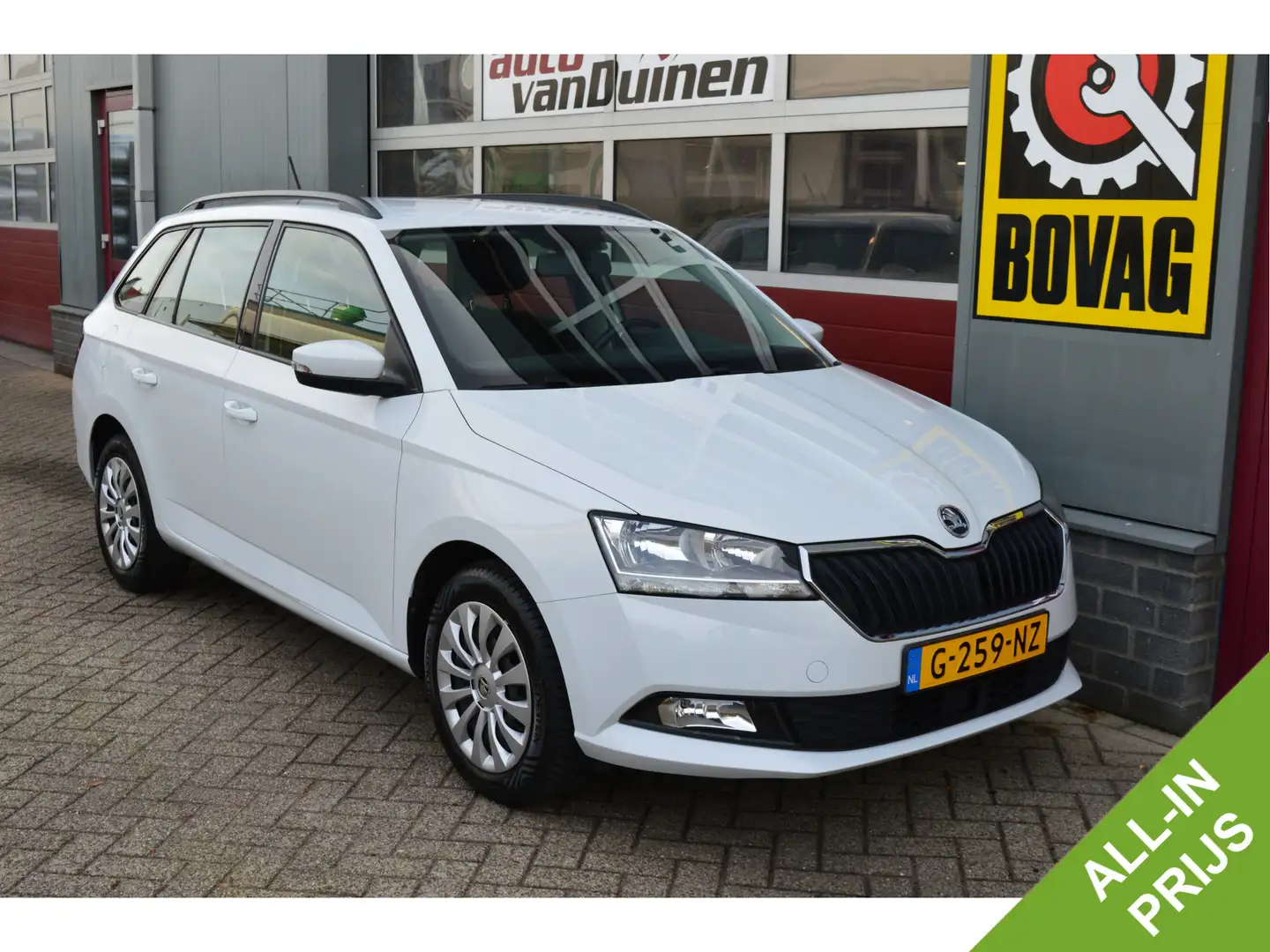 Skoda Fabia Combi 1.0 TSI Ambition O.a: Carplay, Trekhaak, PDC Wit - 1
