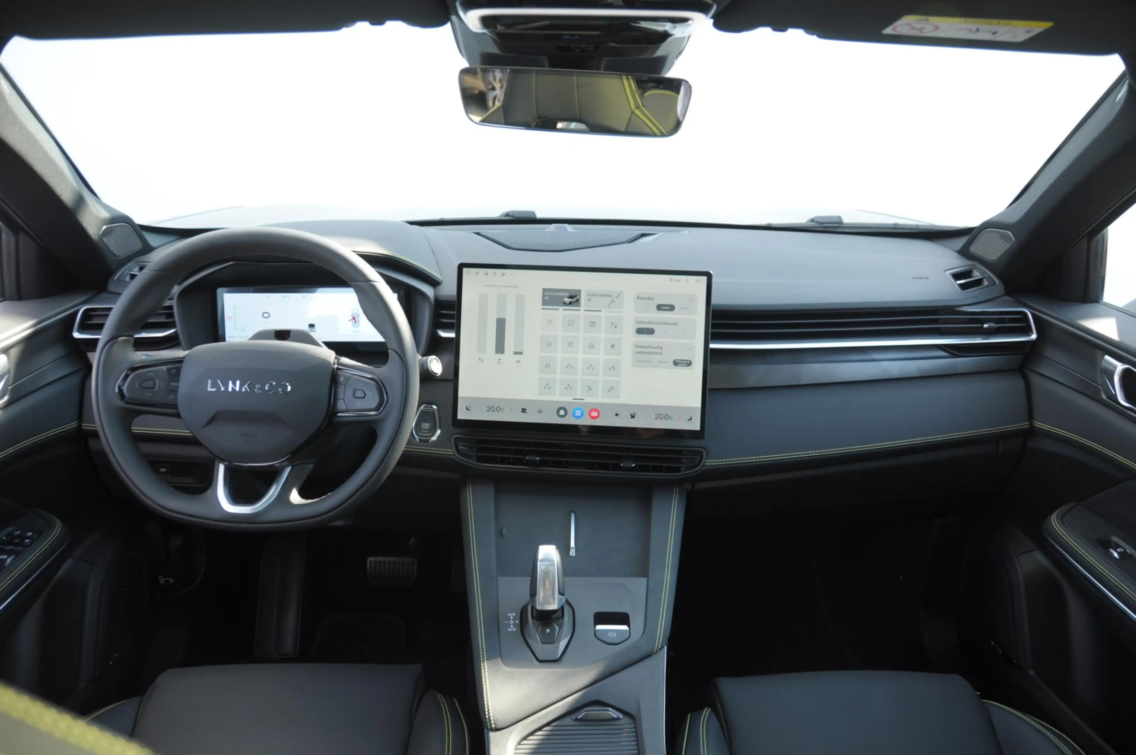 Lynk & Co 01 276PK Automaat More / Adaptive cruise control / Le — photo 3