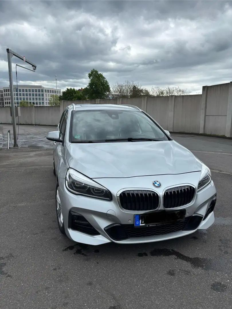 BMW 220 220d Gran Tourer xDrive Aut. M Sport Turbodiesel Stříbrná - 1