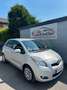 Toyota Yaris 1,3l KLIMA... Zilver - thumbnail 1