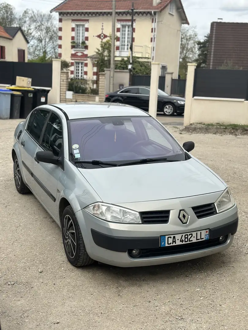 Renault Megane Mégane Estate 2.0 16V Confort Authentique - 1