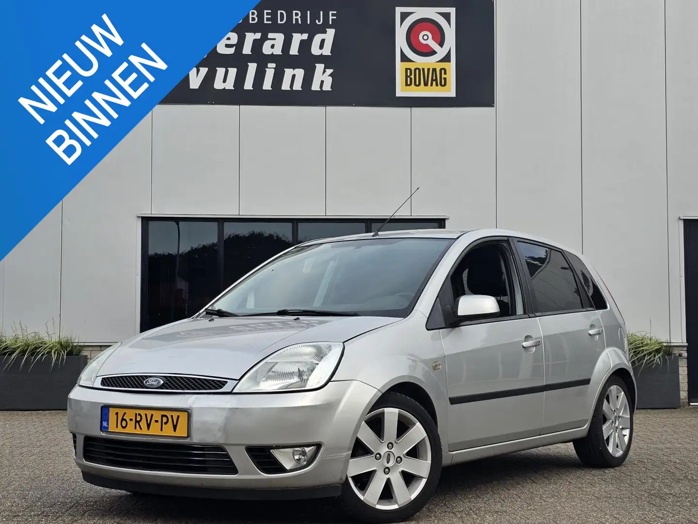 Ford Fiesta 1.4 -16V Futura Airco AUTOMAAT . siva - 1