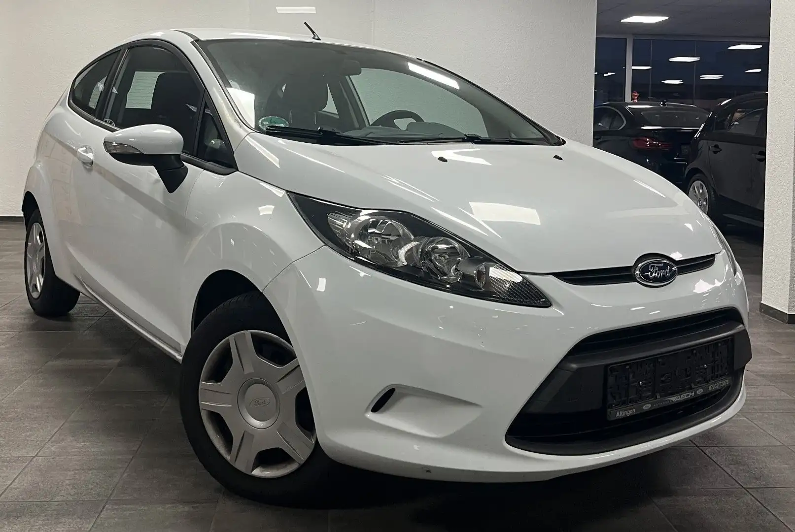 Ford Fiesta 1,25 Bluetooth Klima Top gepflegt Blanco - 1