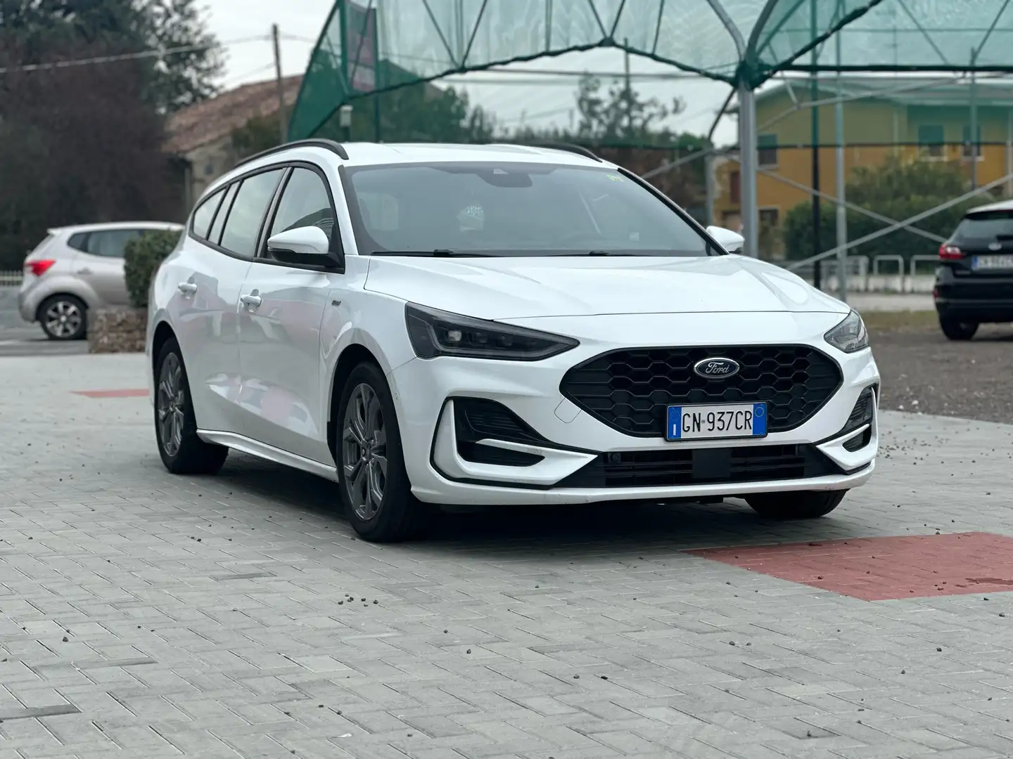 Ford Focus Focus SW 1.0 ecoboost h ST-Line 125cv Blanc - 1