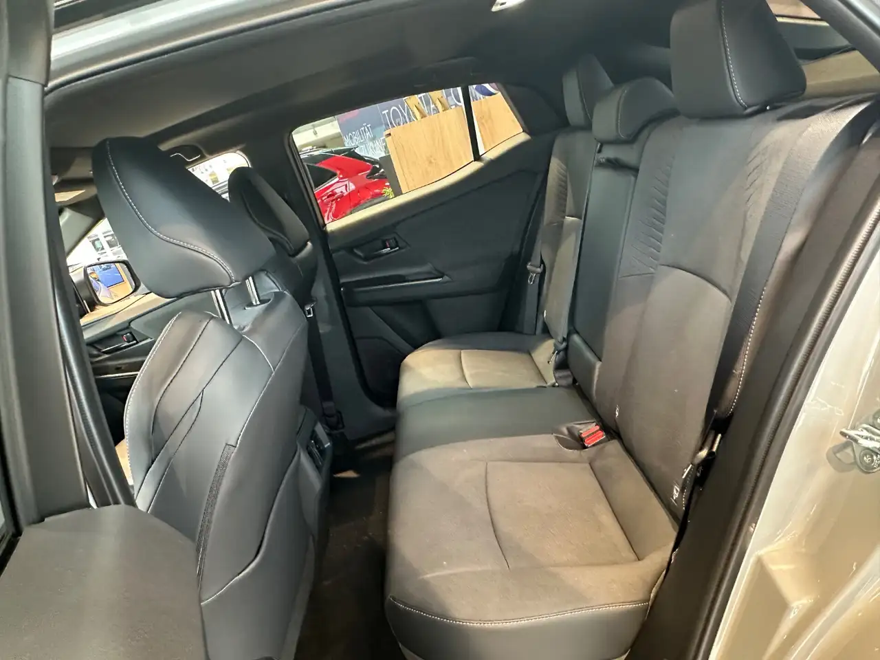 Toyota C-HR + W Lounge ACC+LED+Navi+Pano+SD+SHZ+2xKlima 10