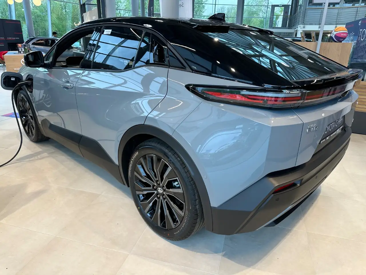 Toyota C-HR + W Lounge ACC+LED+Navi+Pano+SD+SHZ+2xKlima 5