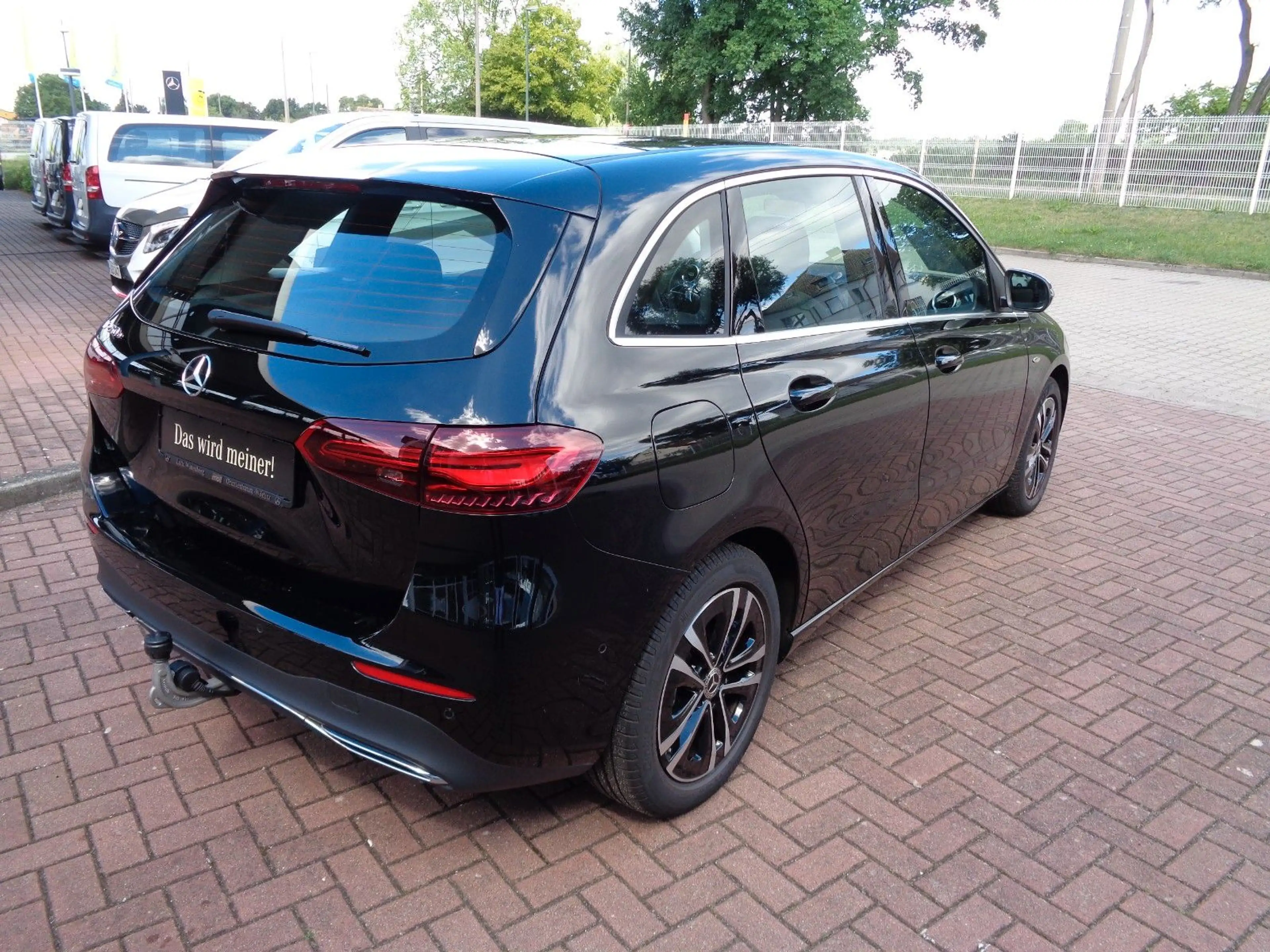 Mercedes-Benz B 250 e,AHK,MEMORY,PANO,LED,NP:57.905,-EURO — photo 4