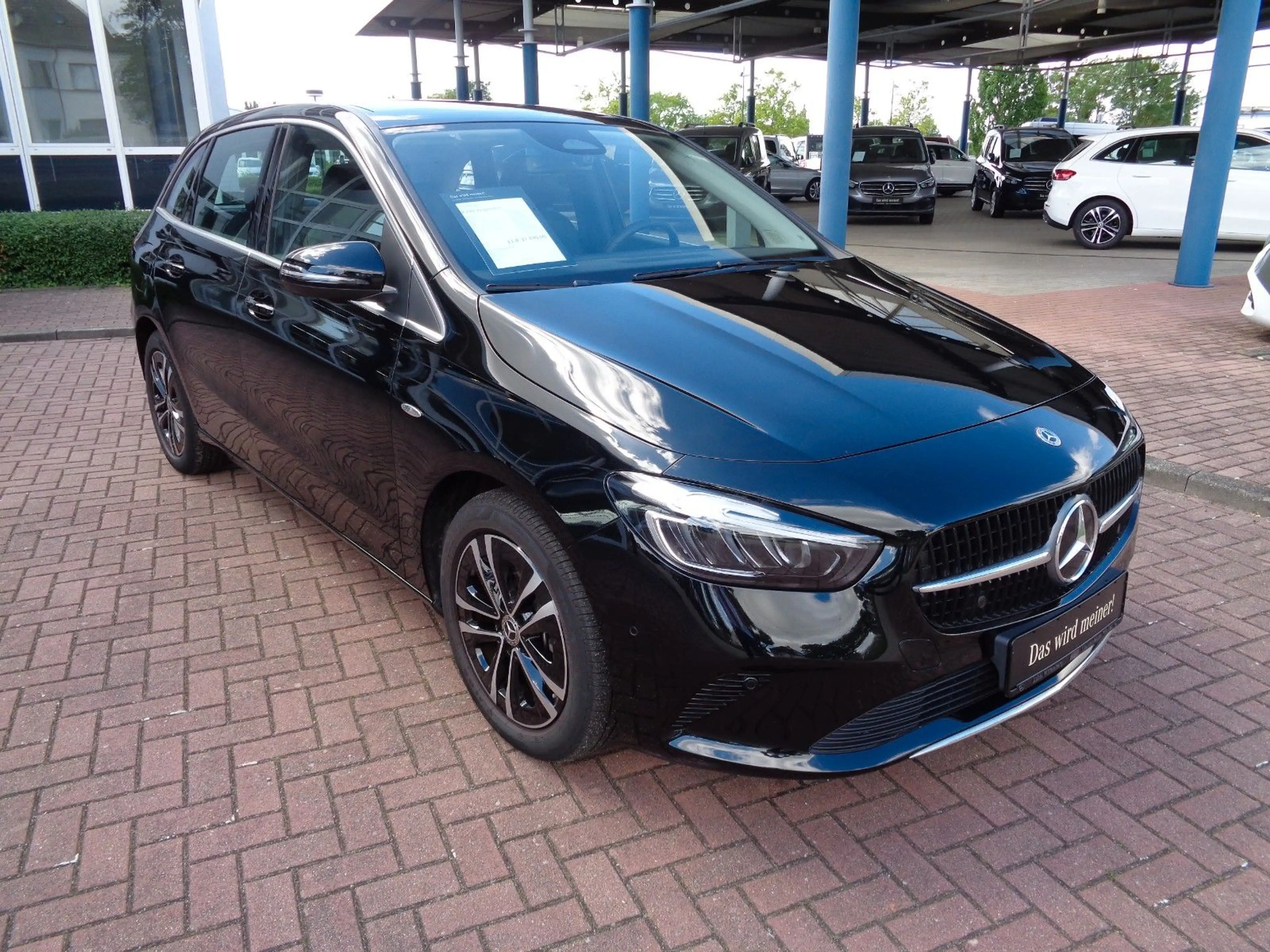 Mercedes-Benz B 250 e,AHK,MEMORY,PANO,LED,NP:57.905,-EURO — photo 3