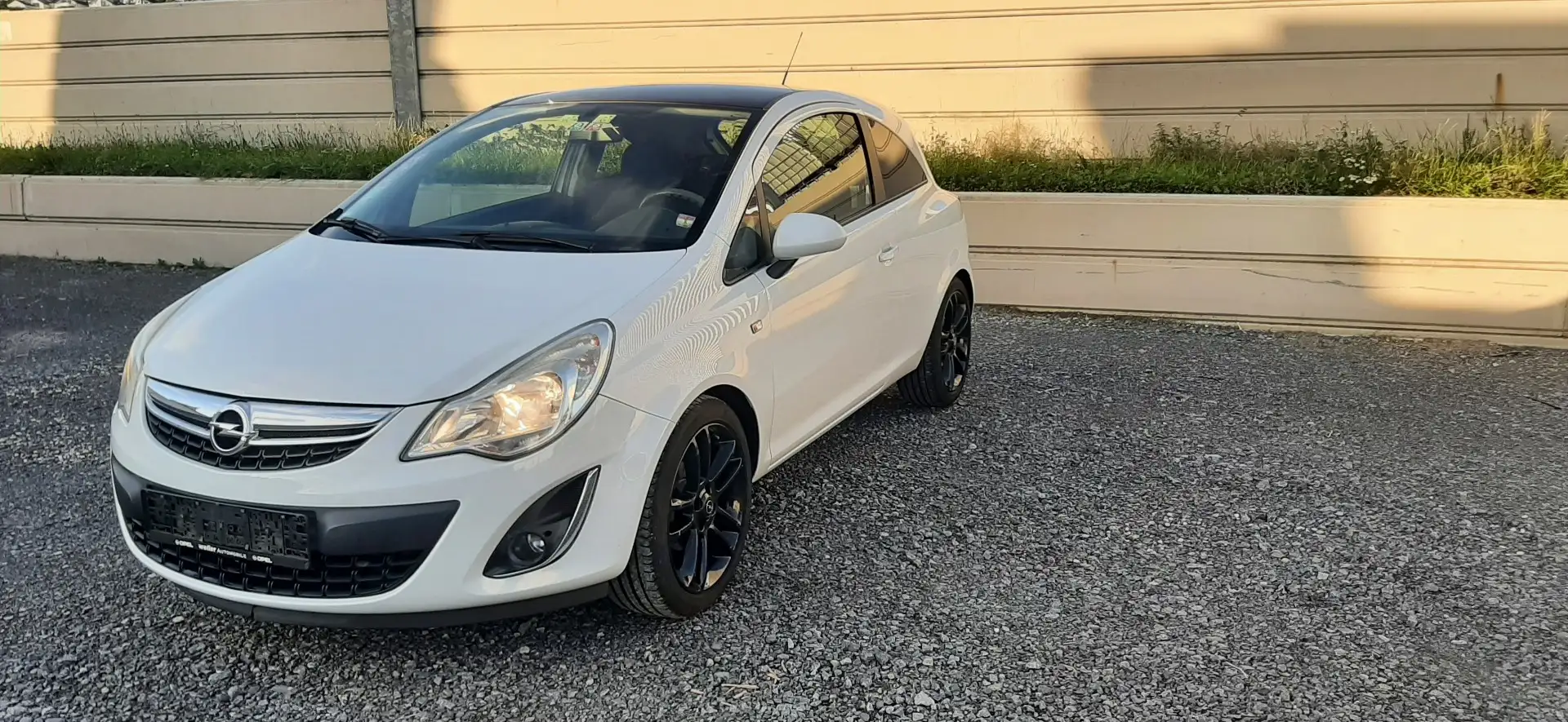 Opel Corsa Color Edition Weiß - 2
